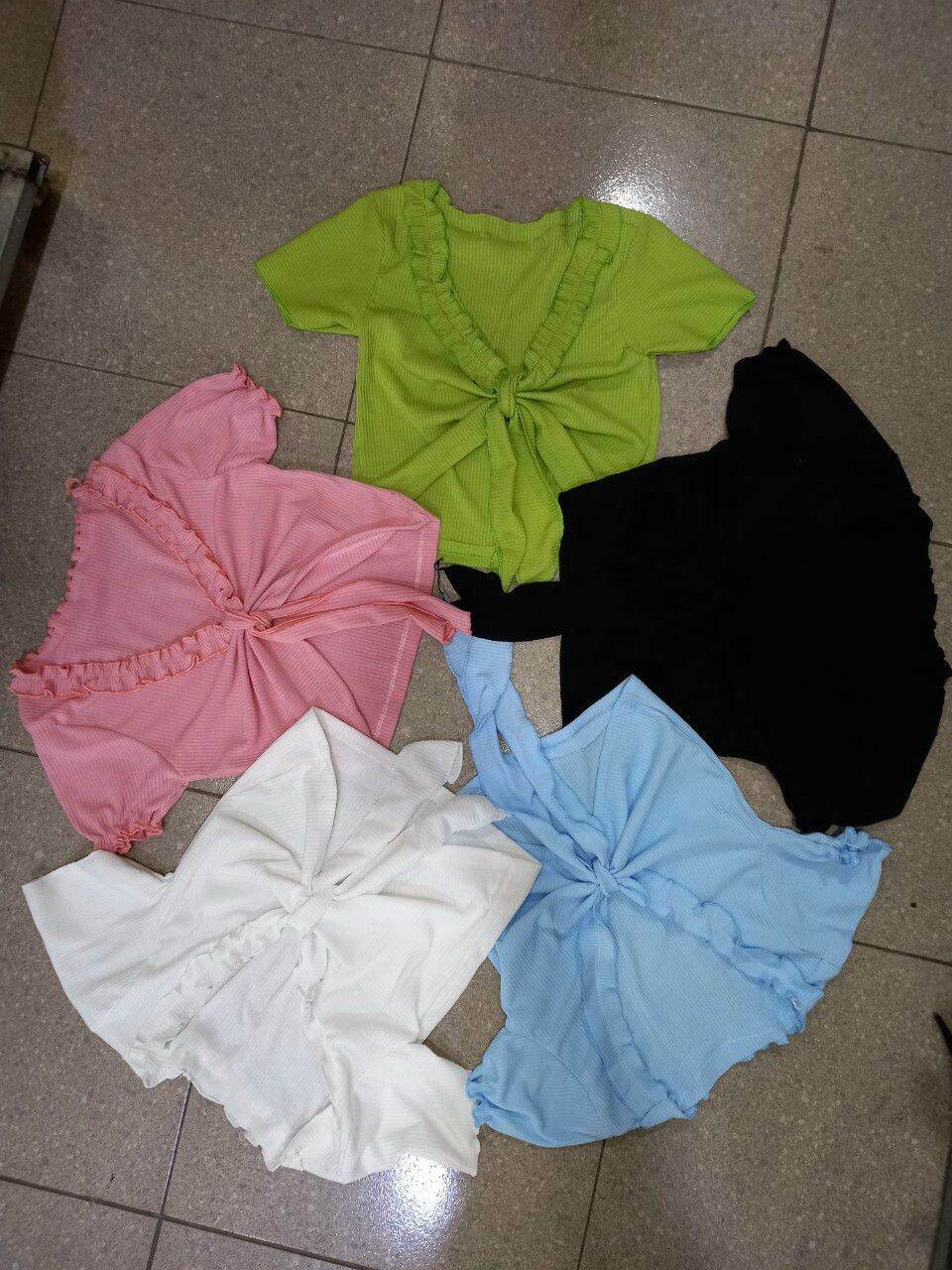 Áo thun kiểu cột nơ ngực