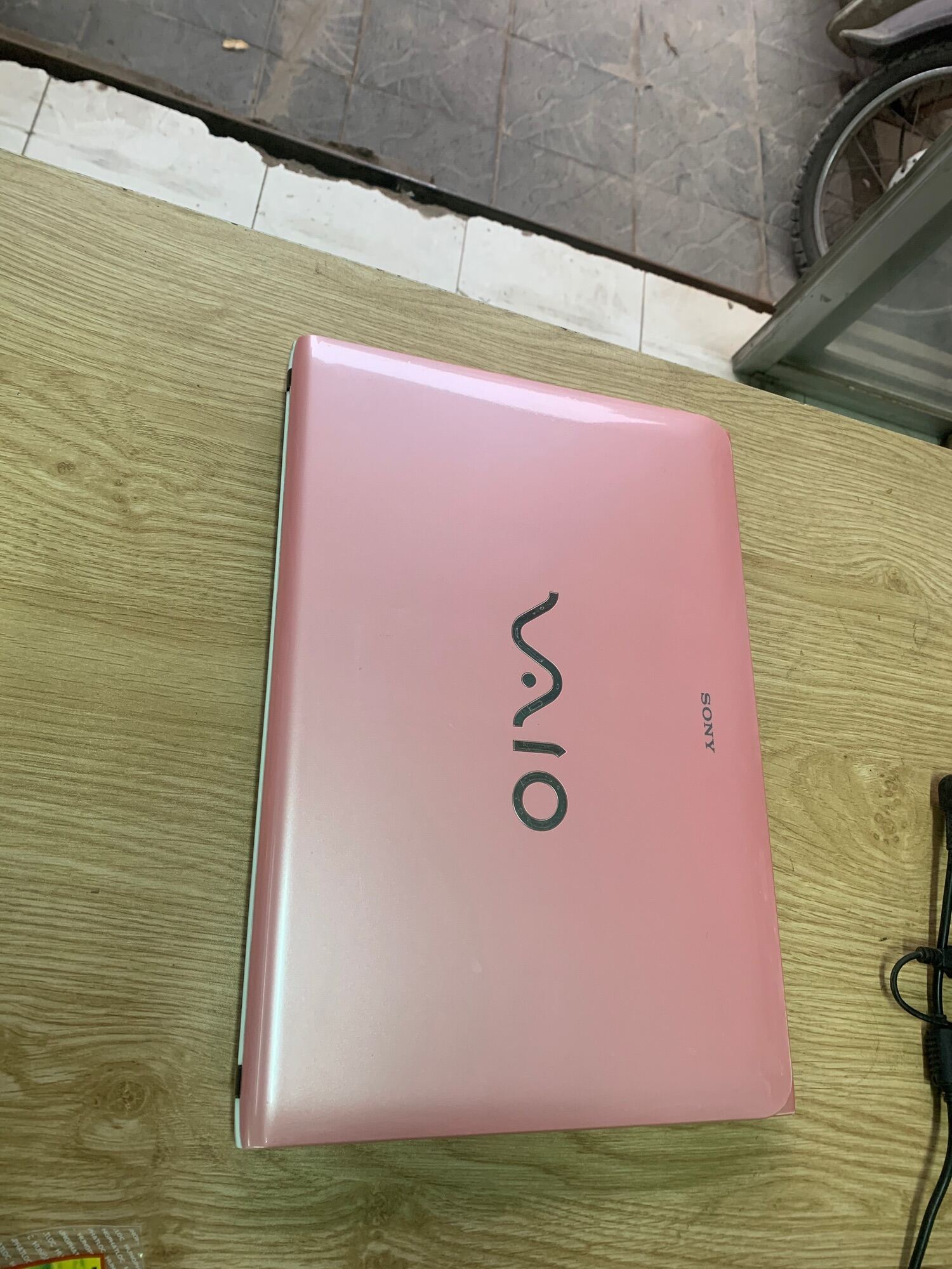 Bảng giá Hot Sony Vaio Sve14 màu hồng core i5-3210M ram 4gb hdd 320gb màn 14inh . Máy baozin Phong Vũ
