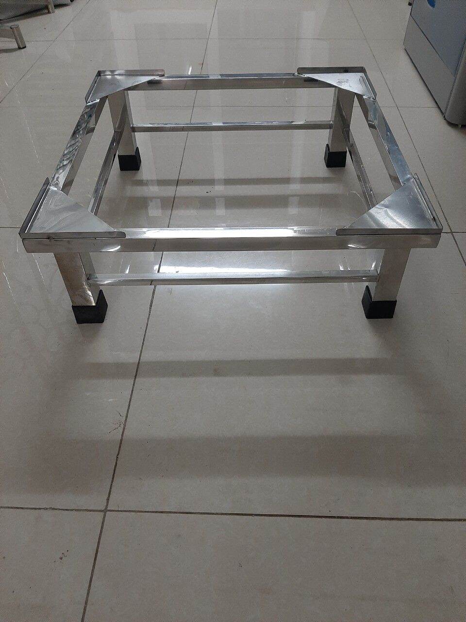 Chân kê tủ lạnh, máy giặt inox cao 15cm đồng giá đủ mọi size (kích thước tối đa 60x60cm, kích thước lớn hơn liên hệ với Shop); chân vuông, chân tròn đều có