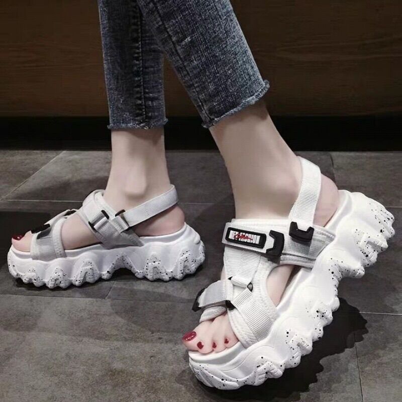 GIÀY ULZZANG CHIẾN BINH ĐẾ CAO PHỐI LƯỚI