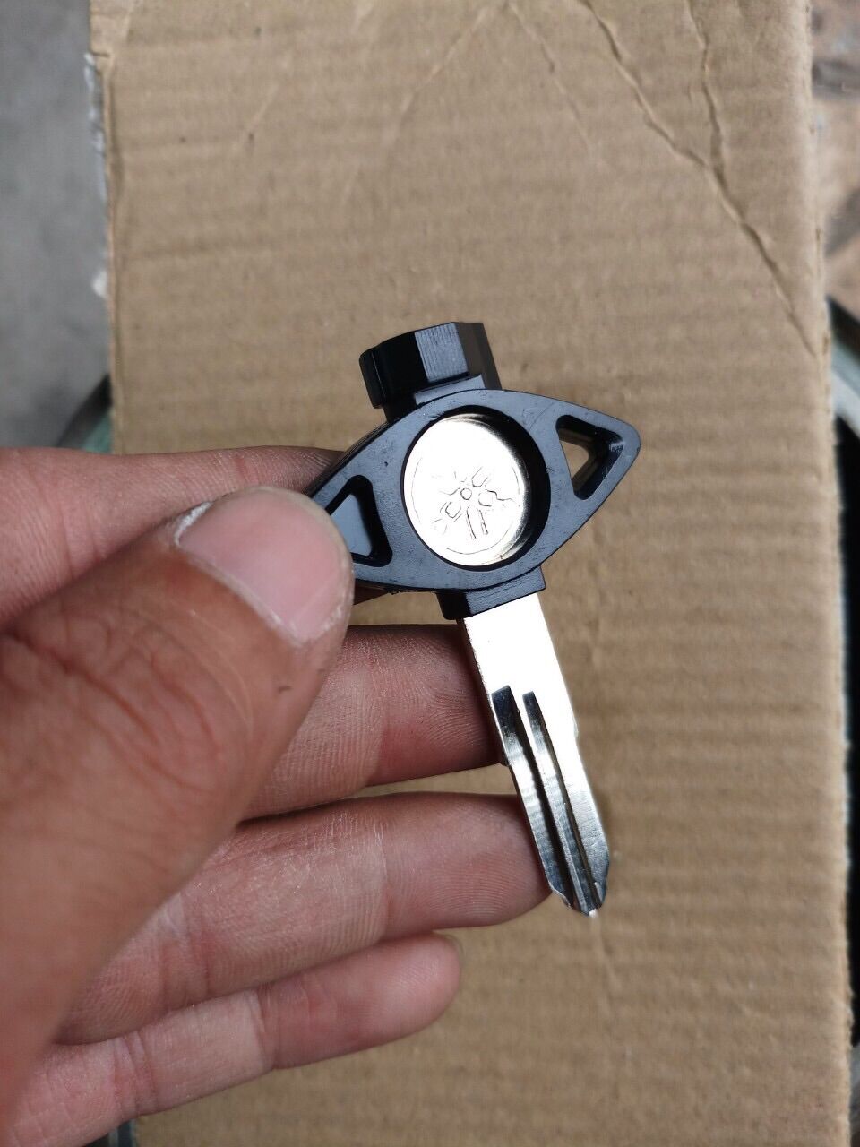 Combo 2 phôi chìa khoá xe YAMAHA ( rảnh phải , loại rảnh sọc )