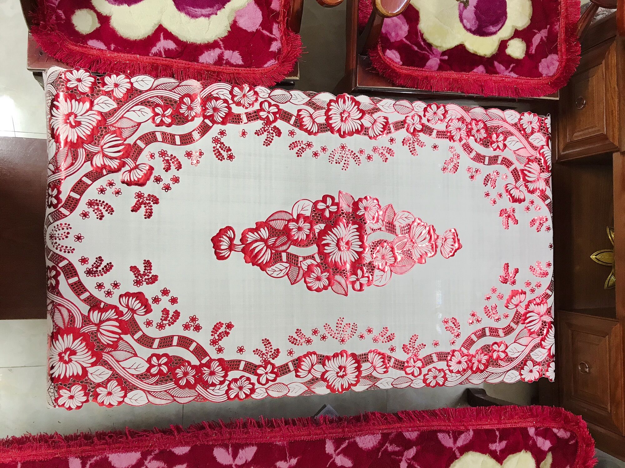 💗FREESHIP💗Khăn trải bàn 60x120cm Ren Hoa ĐỎ- [HÀNG ĐẸP]