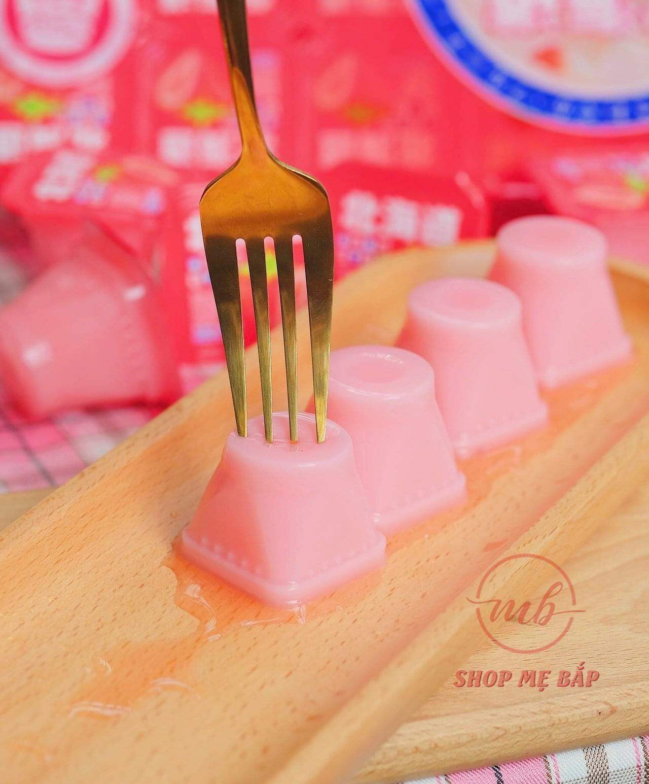 Thạch Phô Mai Vị Dâu BX Nhật Bản 480gram có 15 hộp - Dùng cho bé từ 12 tháng [Date 02/2022]