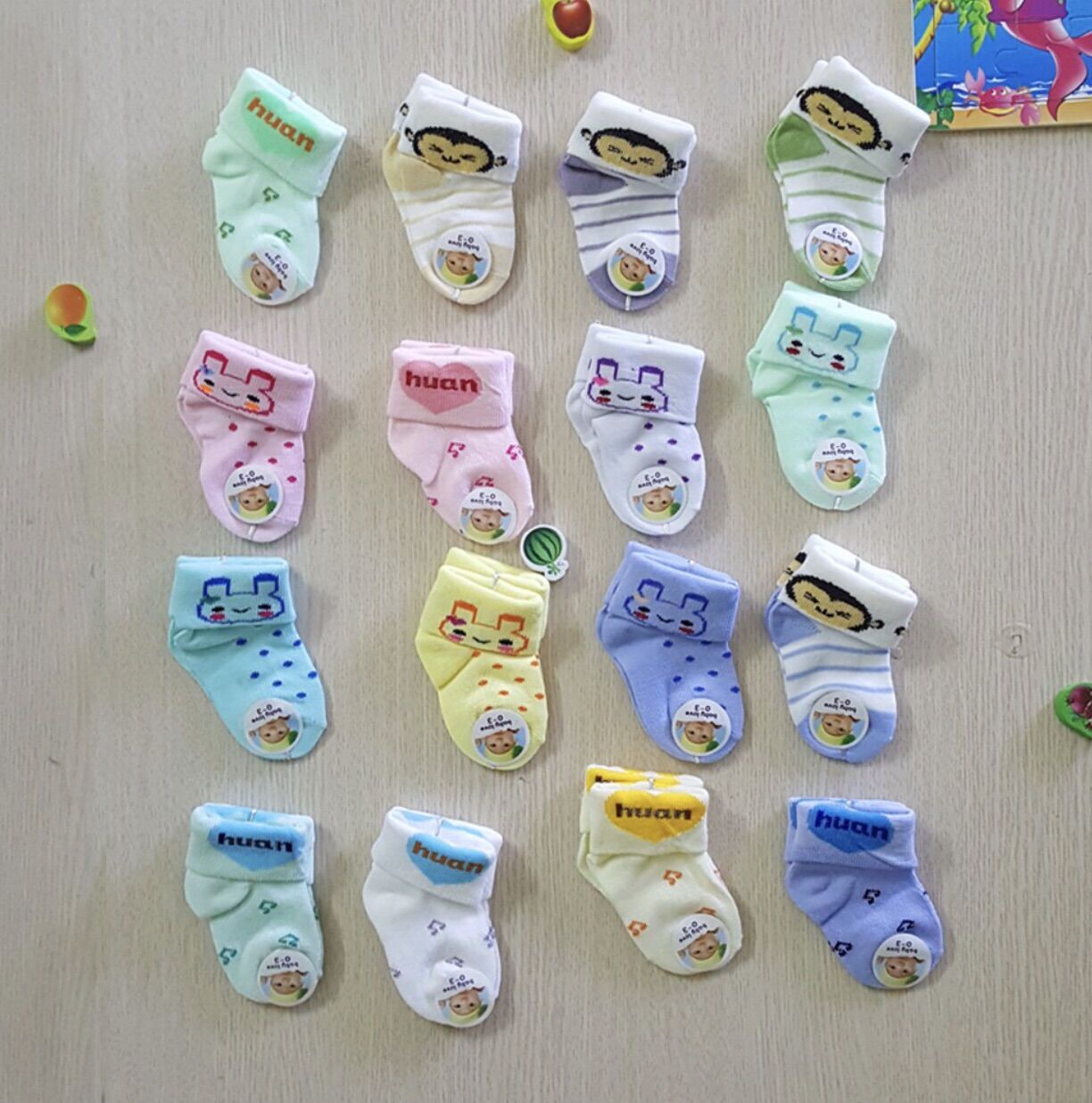 Tất len cổ bẻ mùa đông cho bé sơ sinh 0-5 tháng