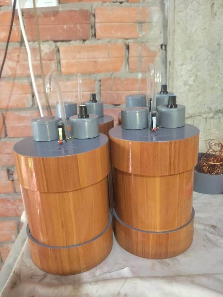 Bình rót rượuu...tự động