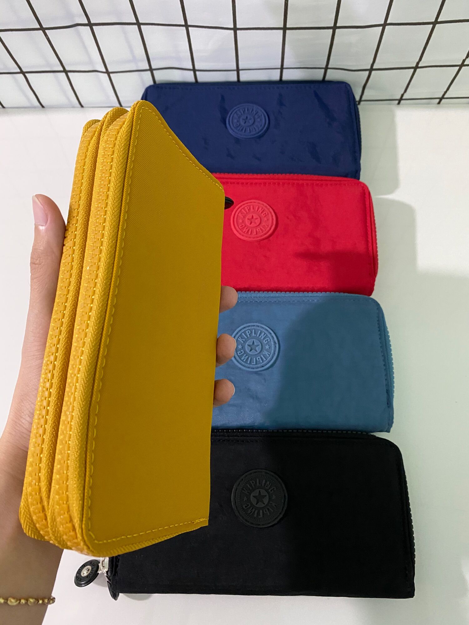 Ví dài 2 khoá kéo Kipling - Wallet