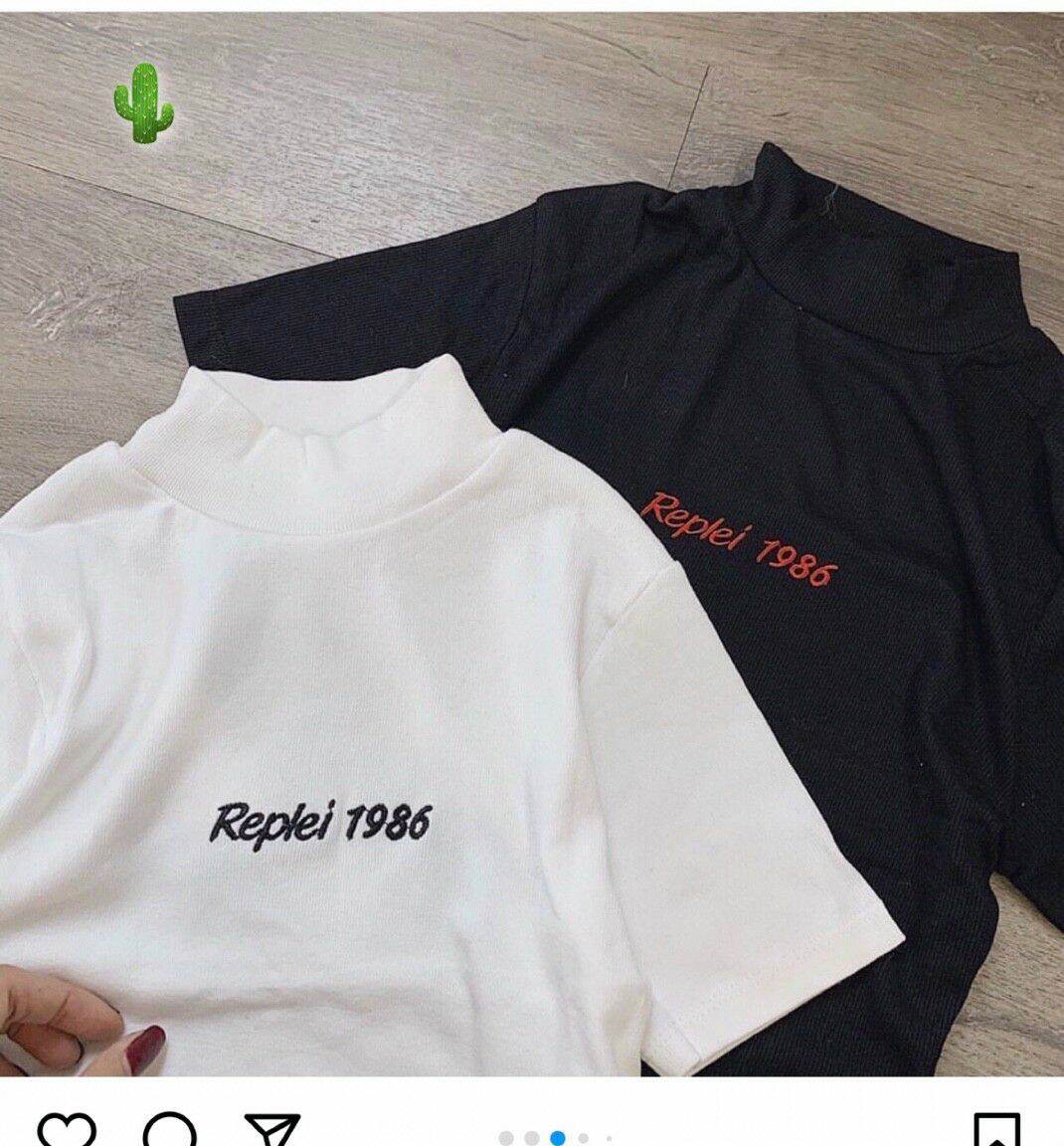 [HCM]ÁO CROPTOP CHỮ THÊU CỔ LỌ