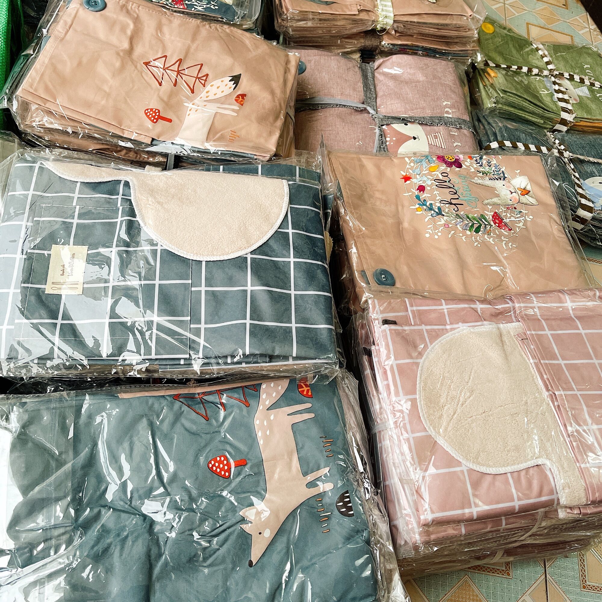 Tạp dề làm bếp hình con hươu