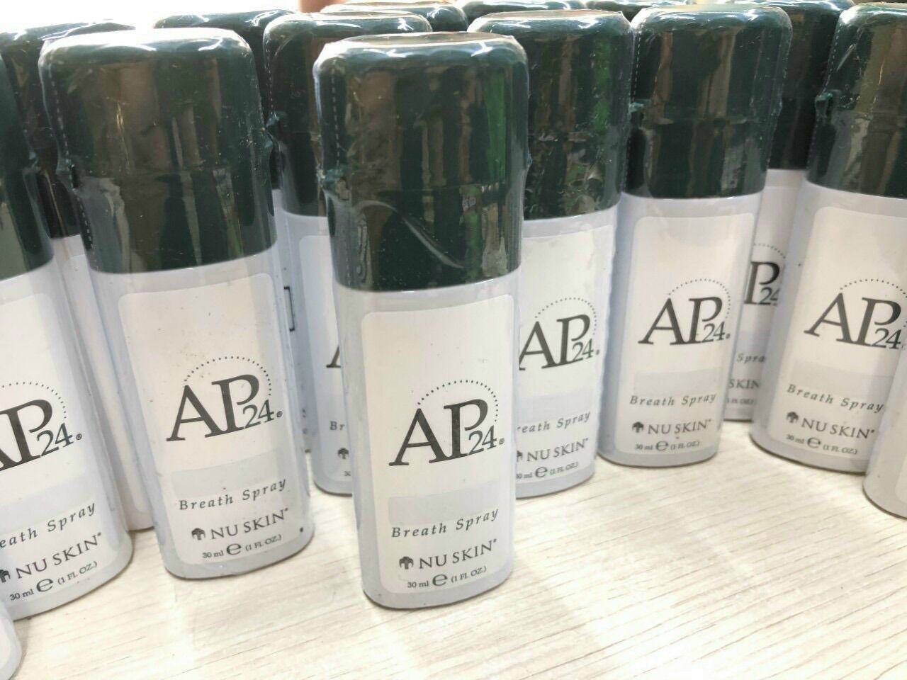 Xịt thơm miệng ap24 anti-plaque breath spray 30ml của mỹ