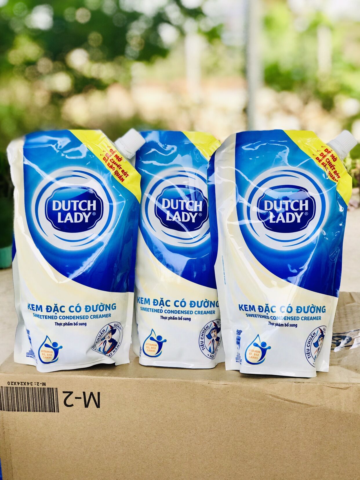 ( Giá sỉ ) Combo 4 Túi sữa Dutch Lady HSD 560gram x 4 túi HSD T10/21