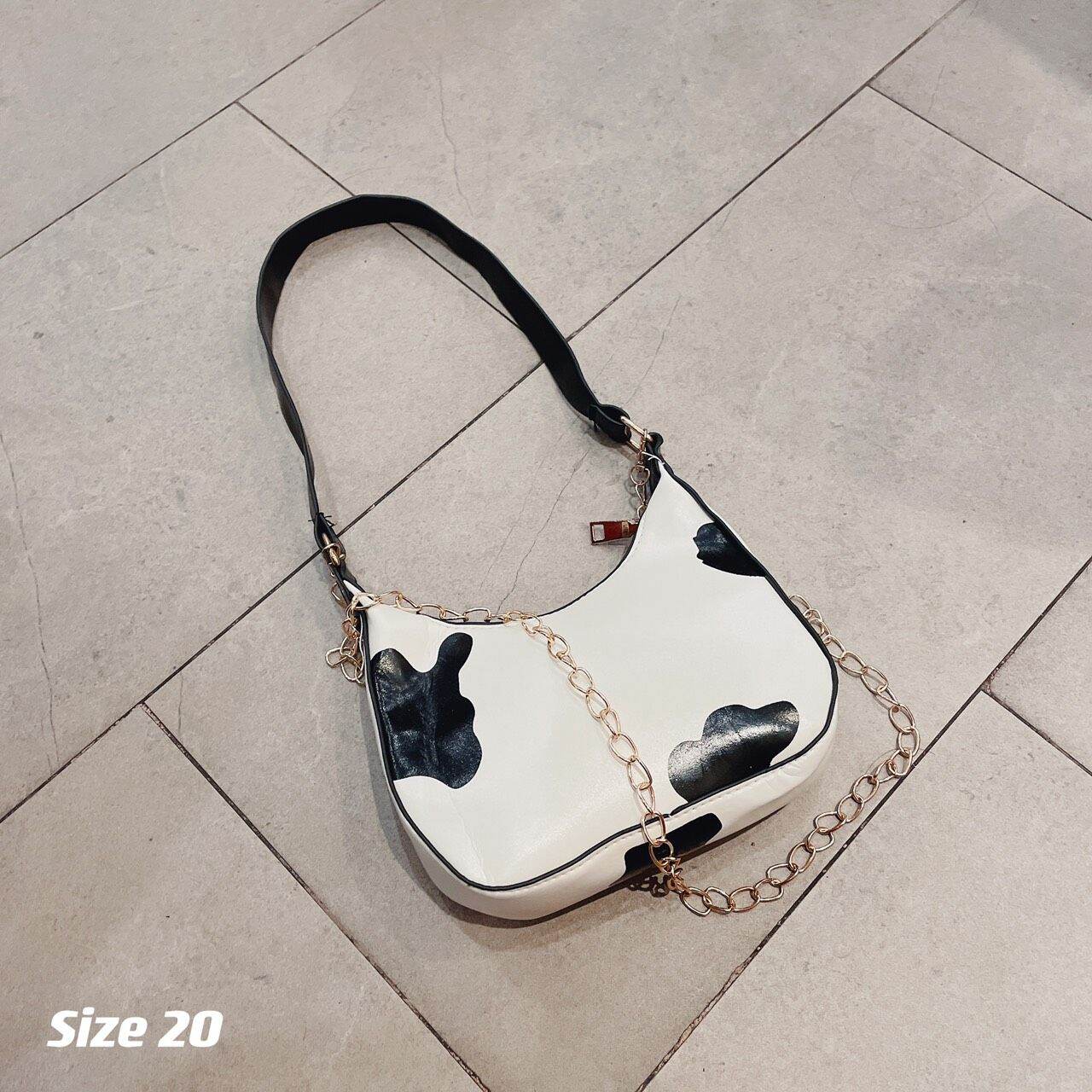 [HCM]Túi xách nữ đeo vai in họa tiết bò sữa thời trang