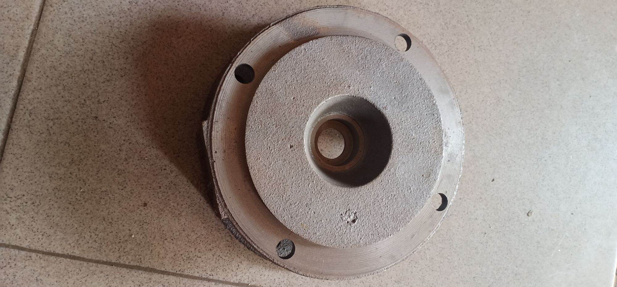 Đầu Chân Máy Bơm Nước