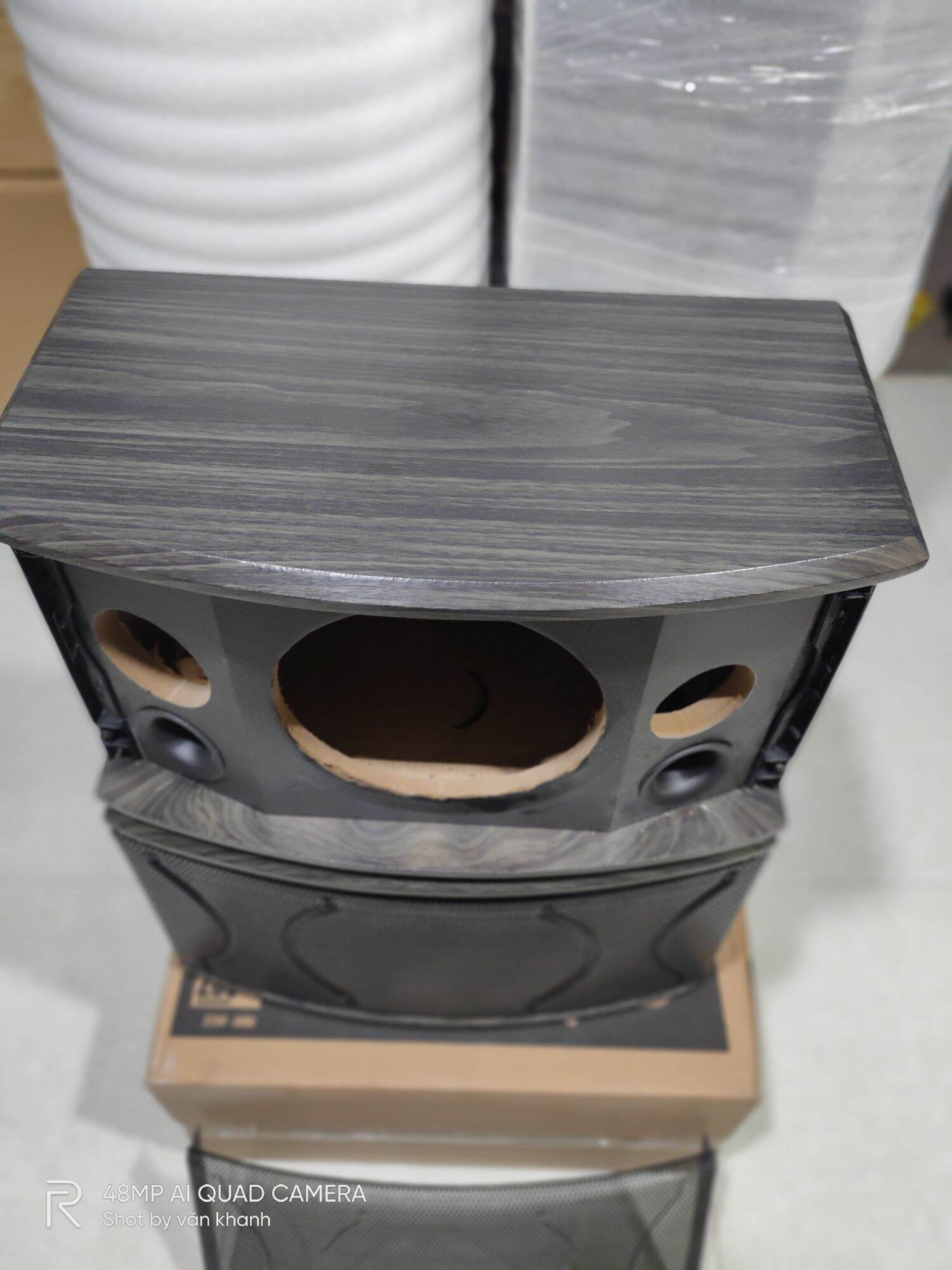 Vỏ loa treo bass 2 tấc ( 1 đôi )