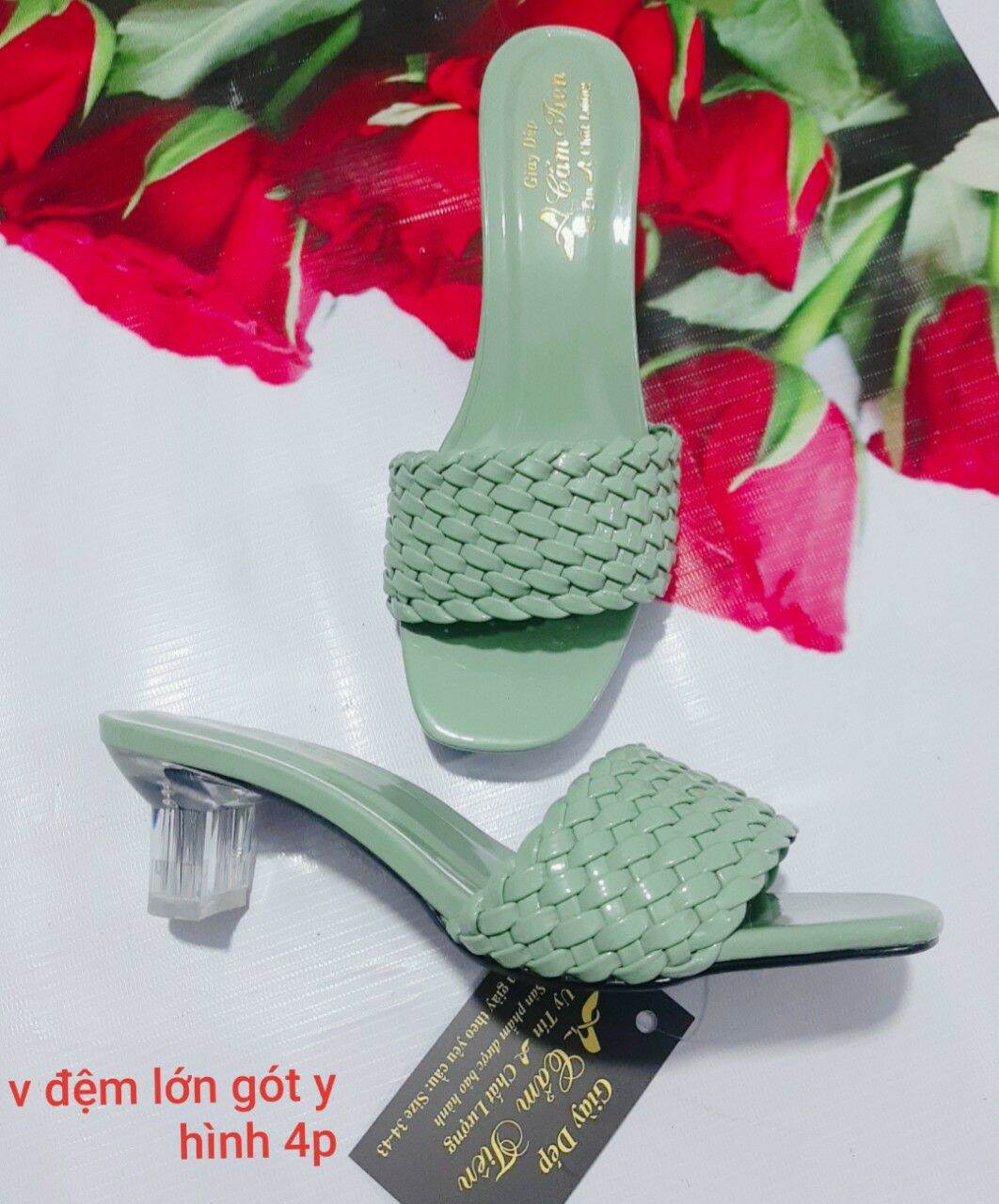 Guốc nữ cao 4 phân màu xanh ngọc size nhỏ 33 đến size lớn 44
