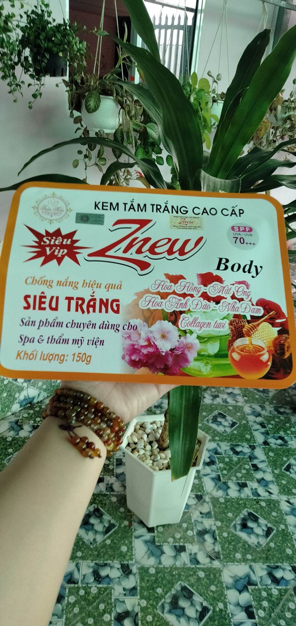 Kem Và Bột Tắm Trắng Hoa Hồng Mật Ong Hoa Anh Đào ( Sản Phẩm Chuyên Dụng Cho Spa)