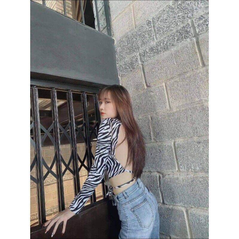 [HCM]Áo croptop tay dài hở lưng ngựa vằn