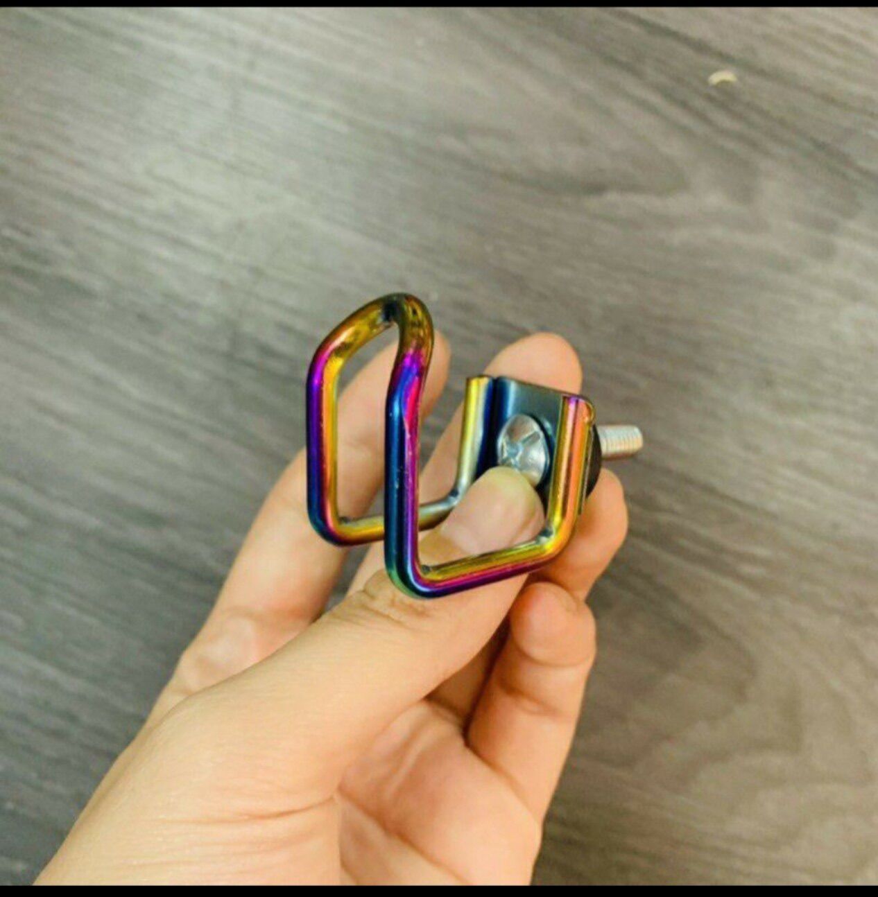 Móc treo đồ titan