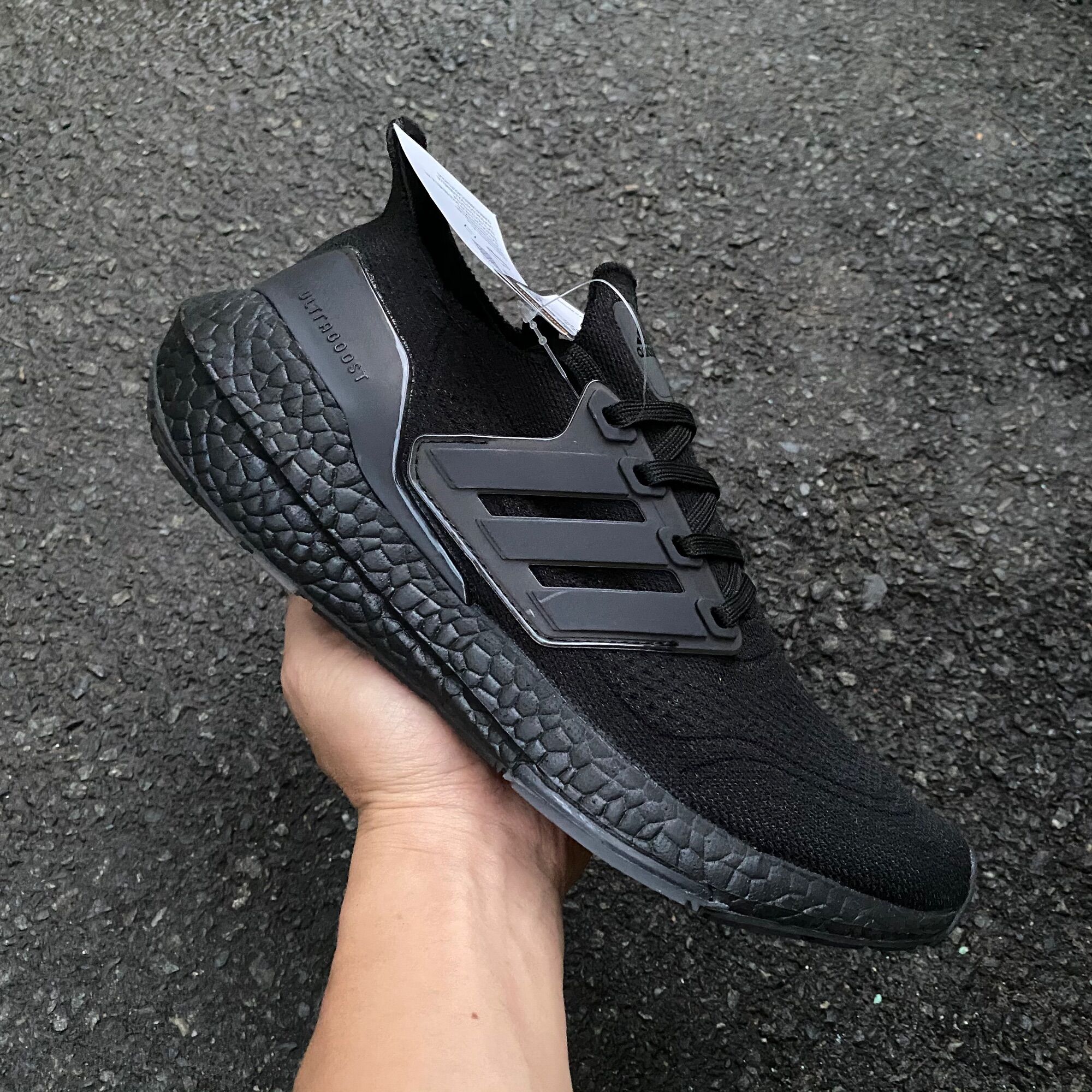 Giày thể thao ultraboost đen full nam