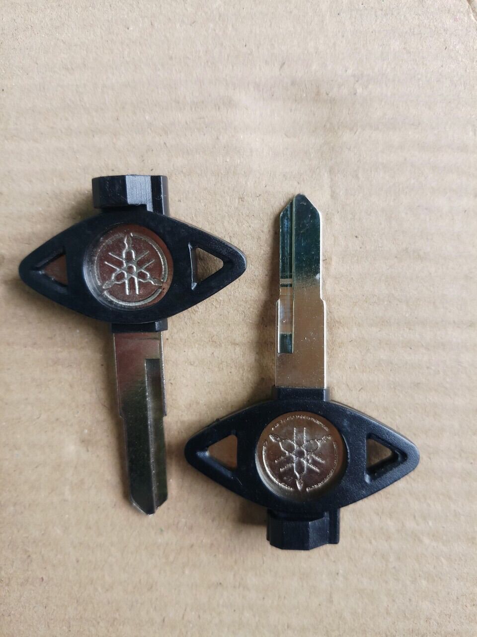 Combo 2 phôi chìa khoá xe YAMAHA ( rảnh trái )
