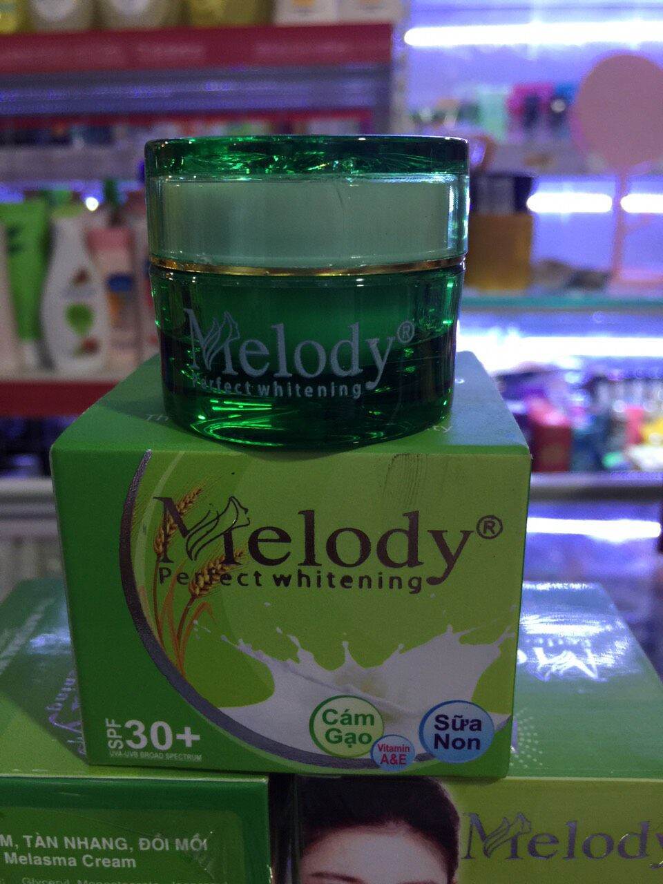 Kem Nám Tàn Nhang Đồi Mồi Melody 8g