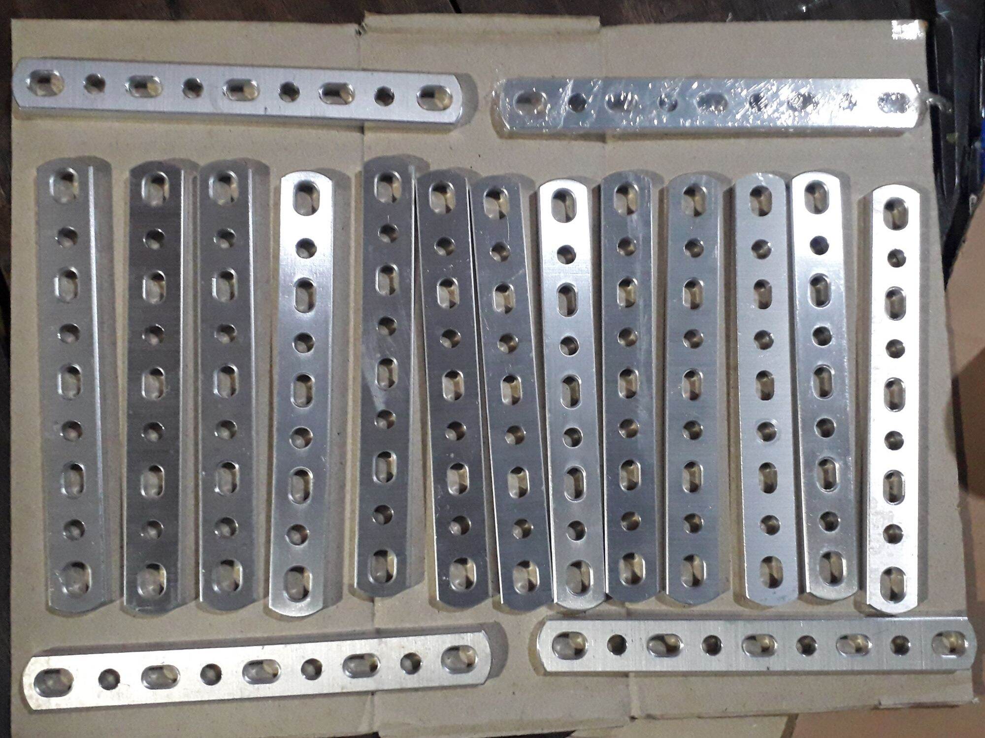 pass treo pô Nhôm khối CNC