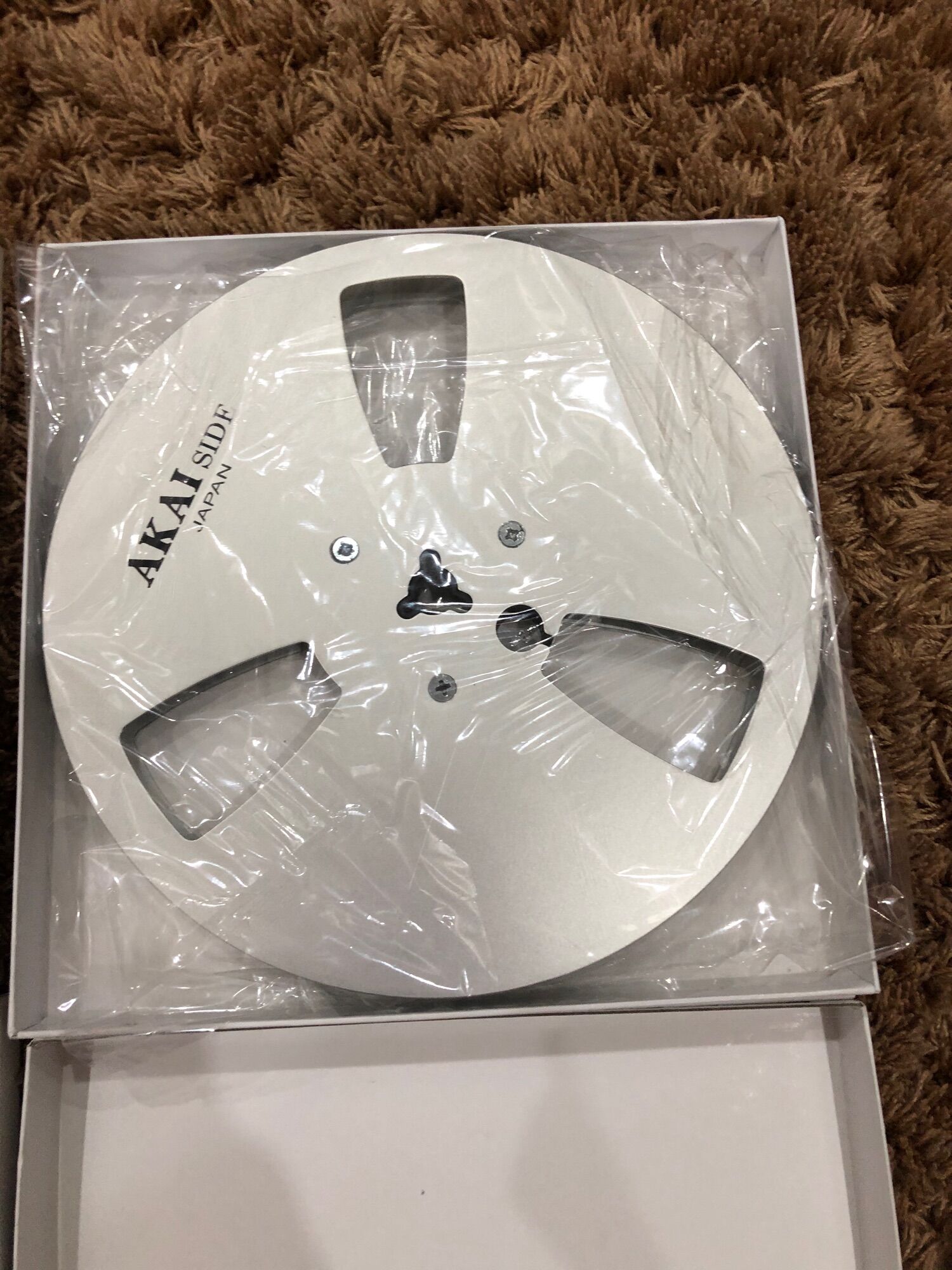 1 ĐÔI XƯƠNG NHÔM AKAI 7 INCH