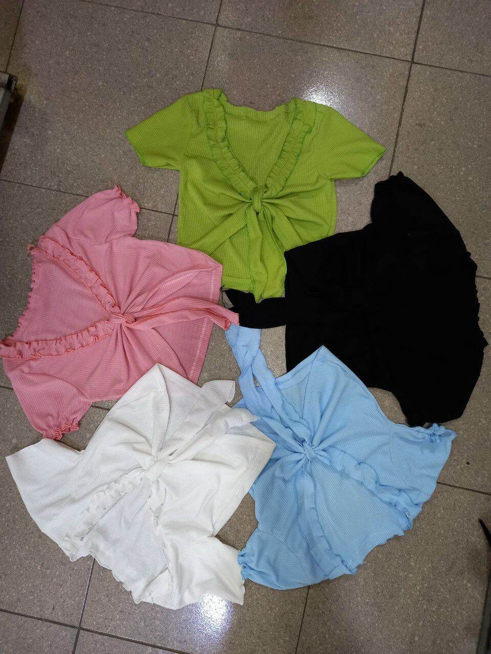 ÁO THUN KIỂU CỘT NƠ NGỰC
