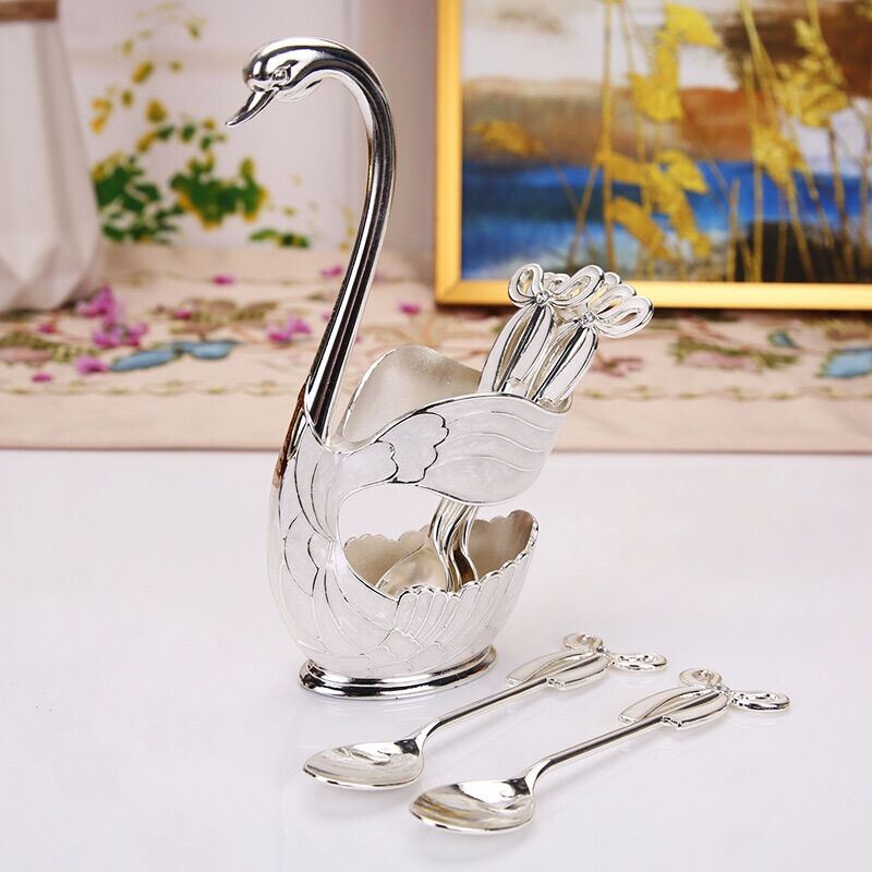 Giỏ đựng thìa dĩa hình thiên nga siêu sang