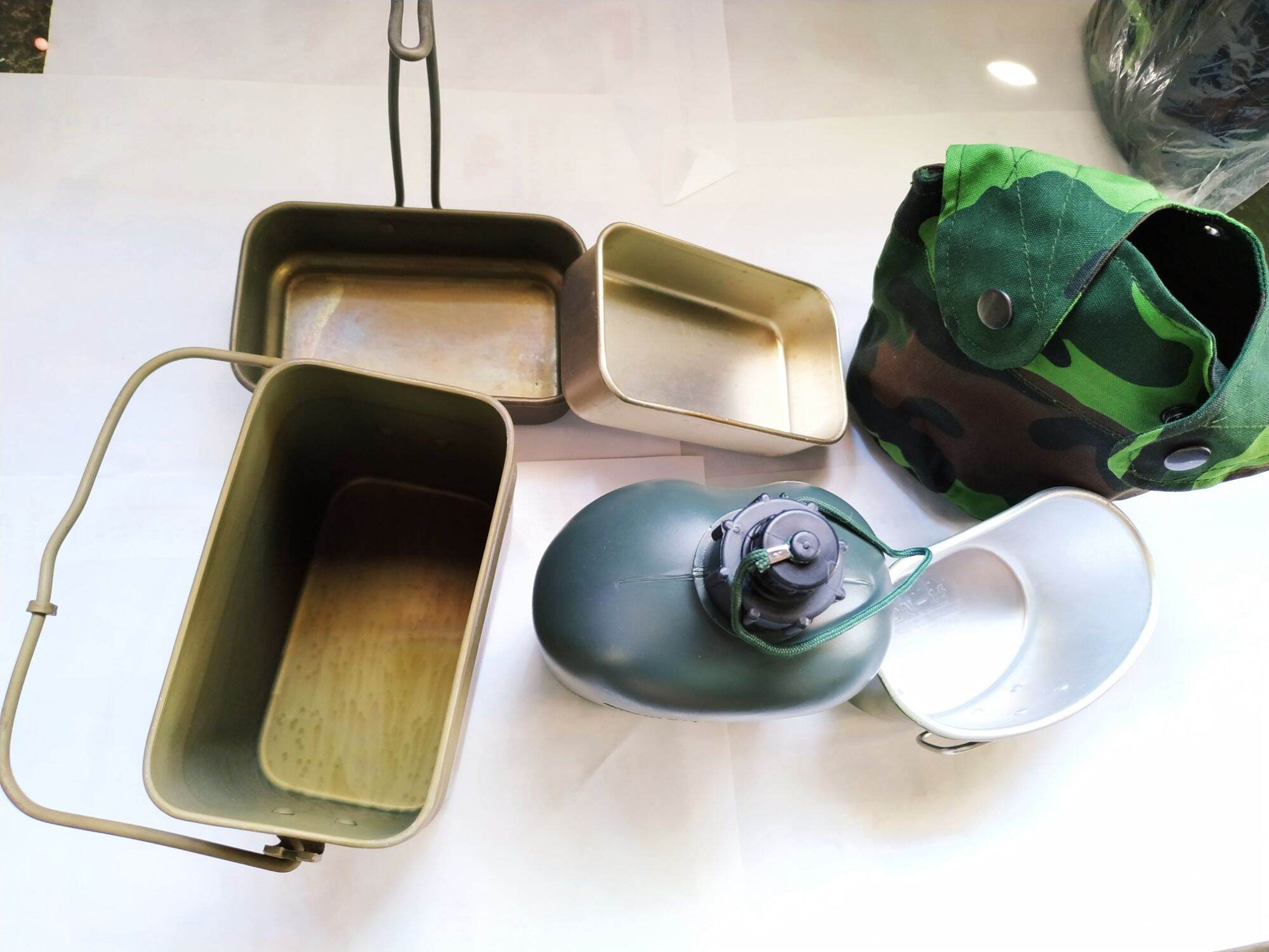 Combo Ăng Gô(Càmen) + Bình đựng nước nhựa