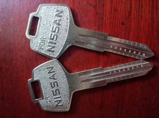Phôi chìa khoá xe NISSAN ( rảnh phải )