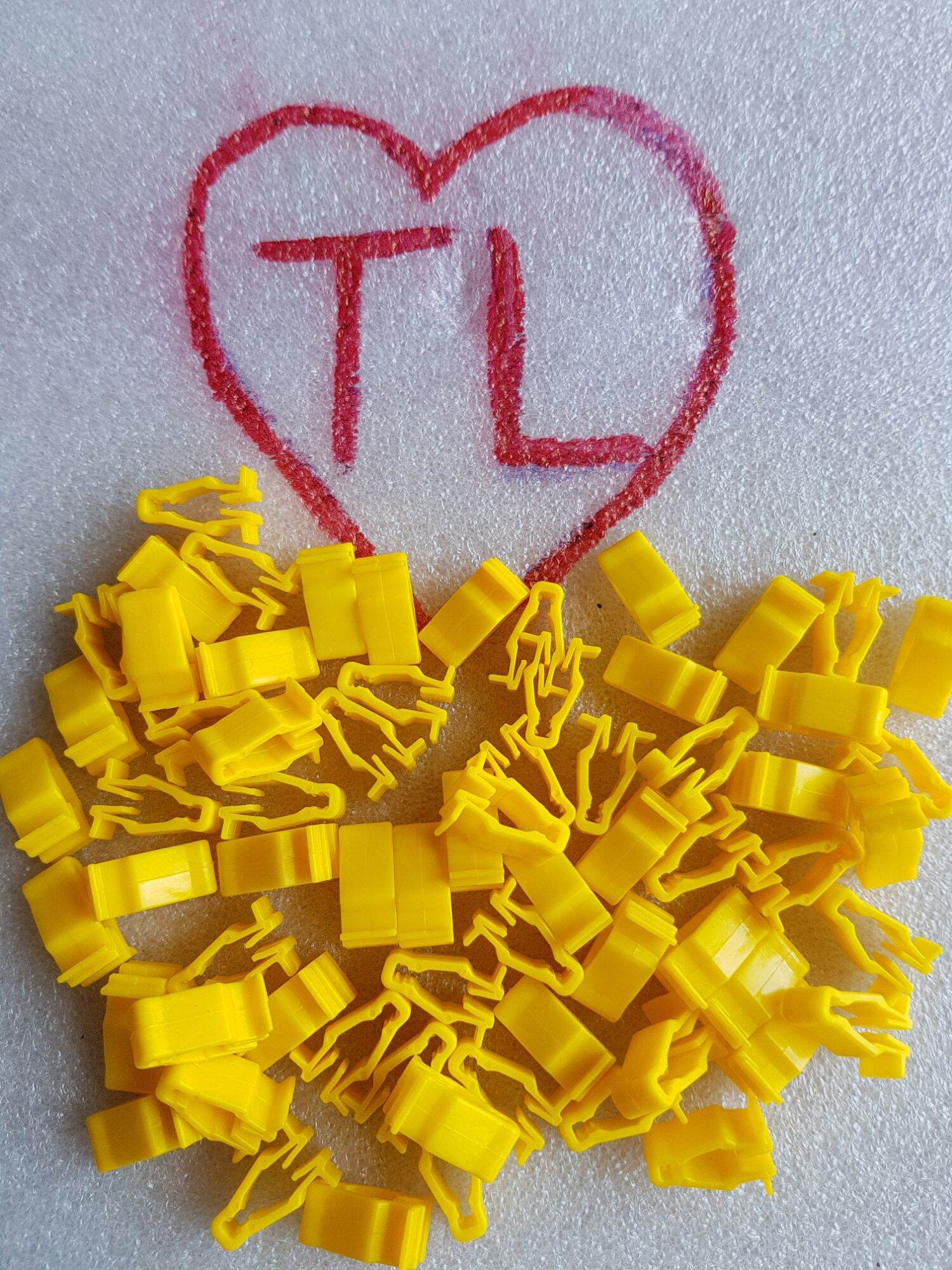 chốt nhựa gài dàn áo xe máy (10 cái) (loại tốt)