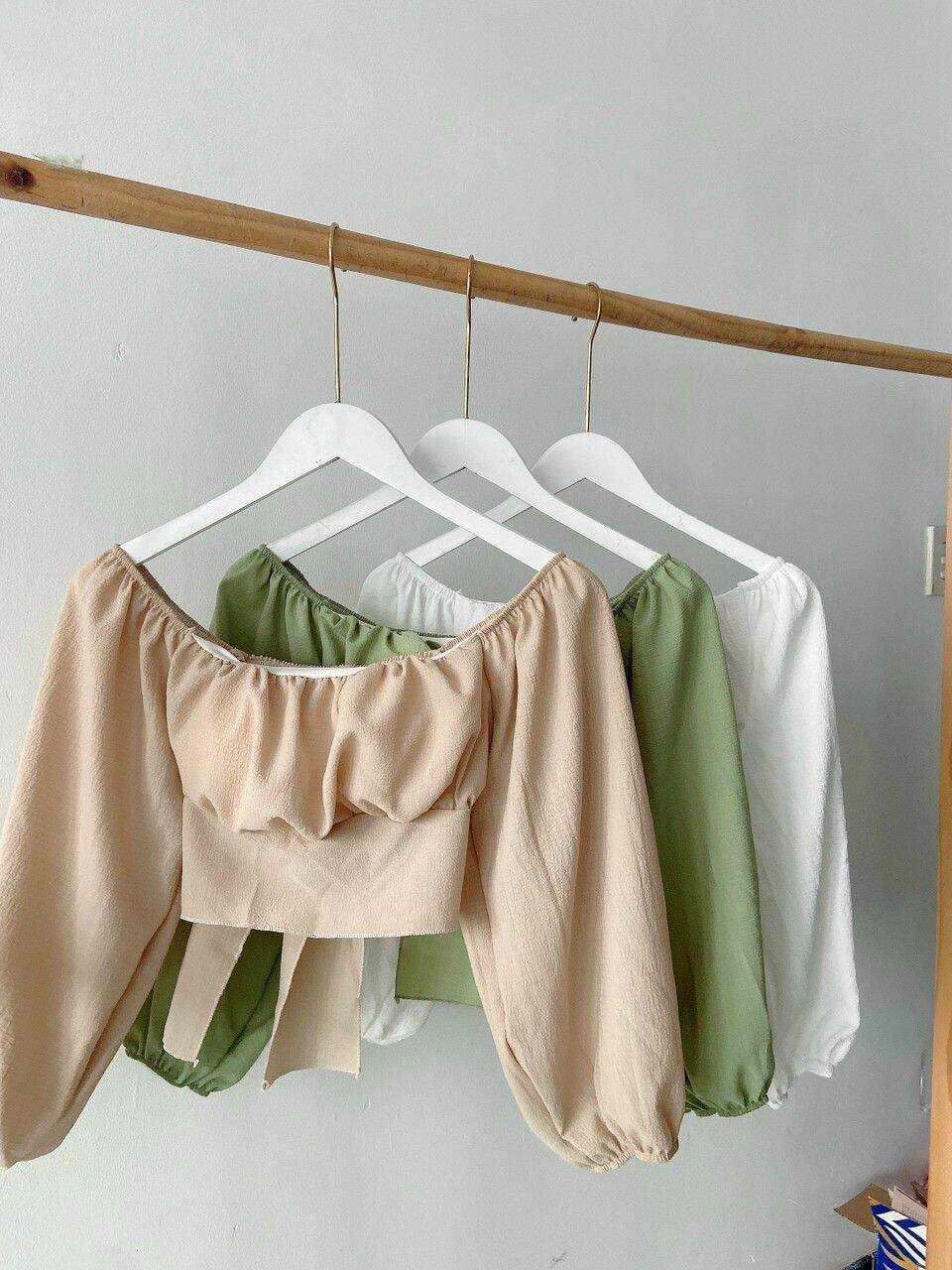 [HCM]ÁO KIỂU CROPTOP TAY PHỒNG HỞ LƯNG