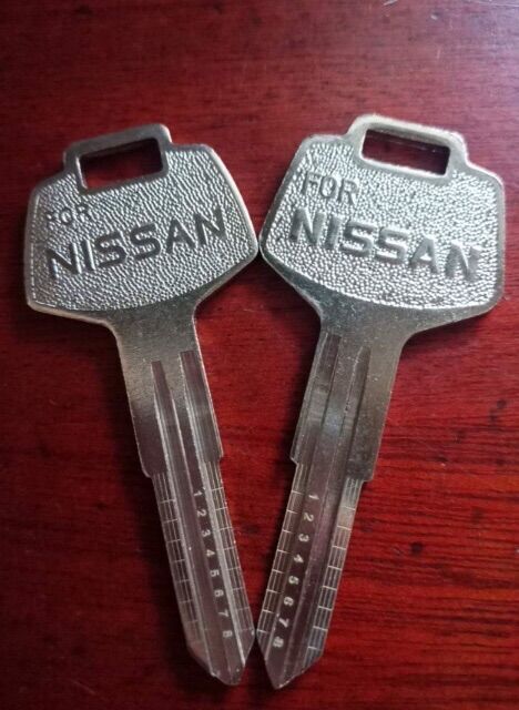 Phôi chìa khoá xe NISSAN ( rảnh phải )