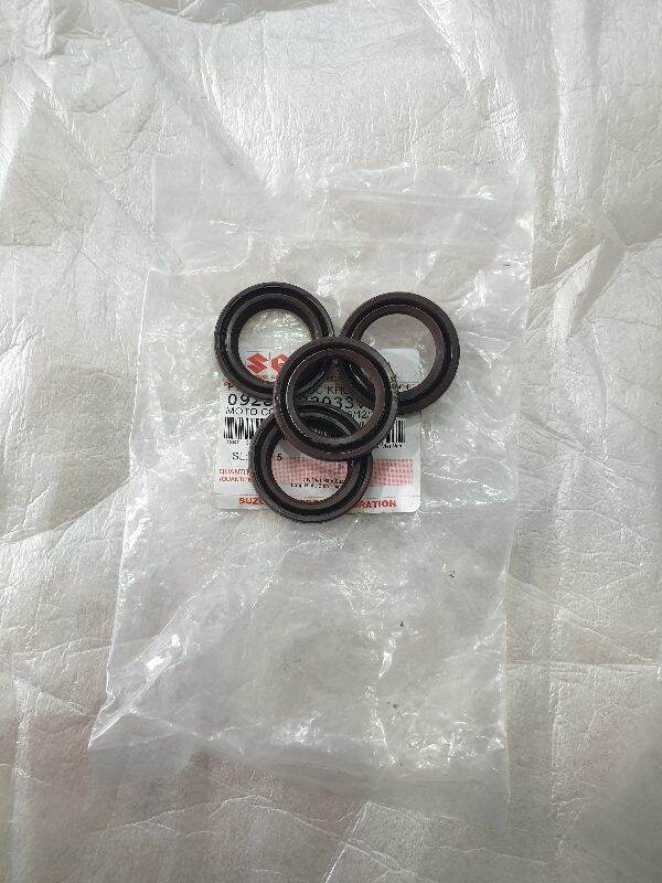 phốt dầu trục khủy bên phải( phốt láp) cho dòng xe hayate 125, impluse 125