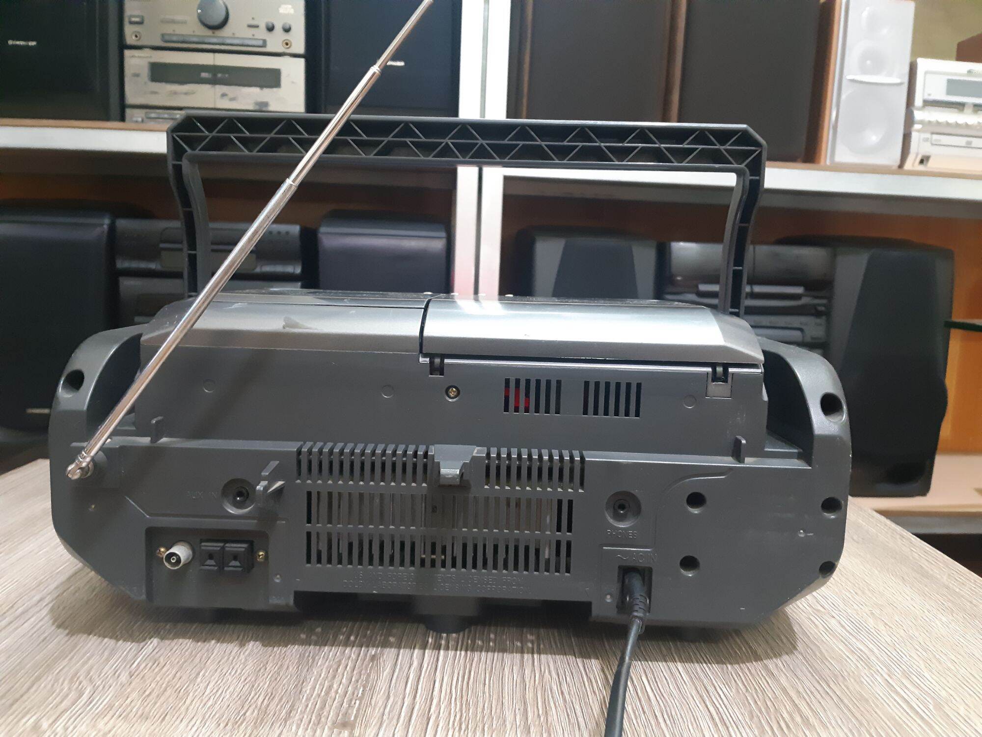 Đài bombox Victor RC-T1MD