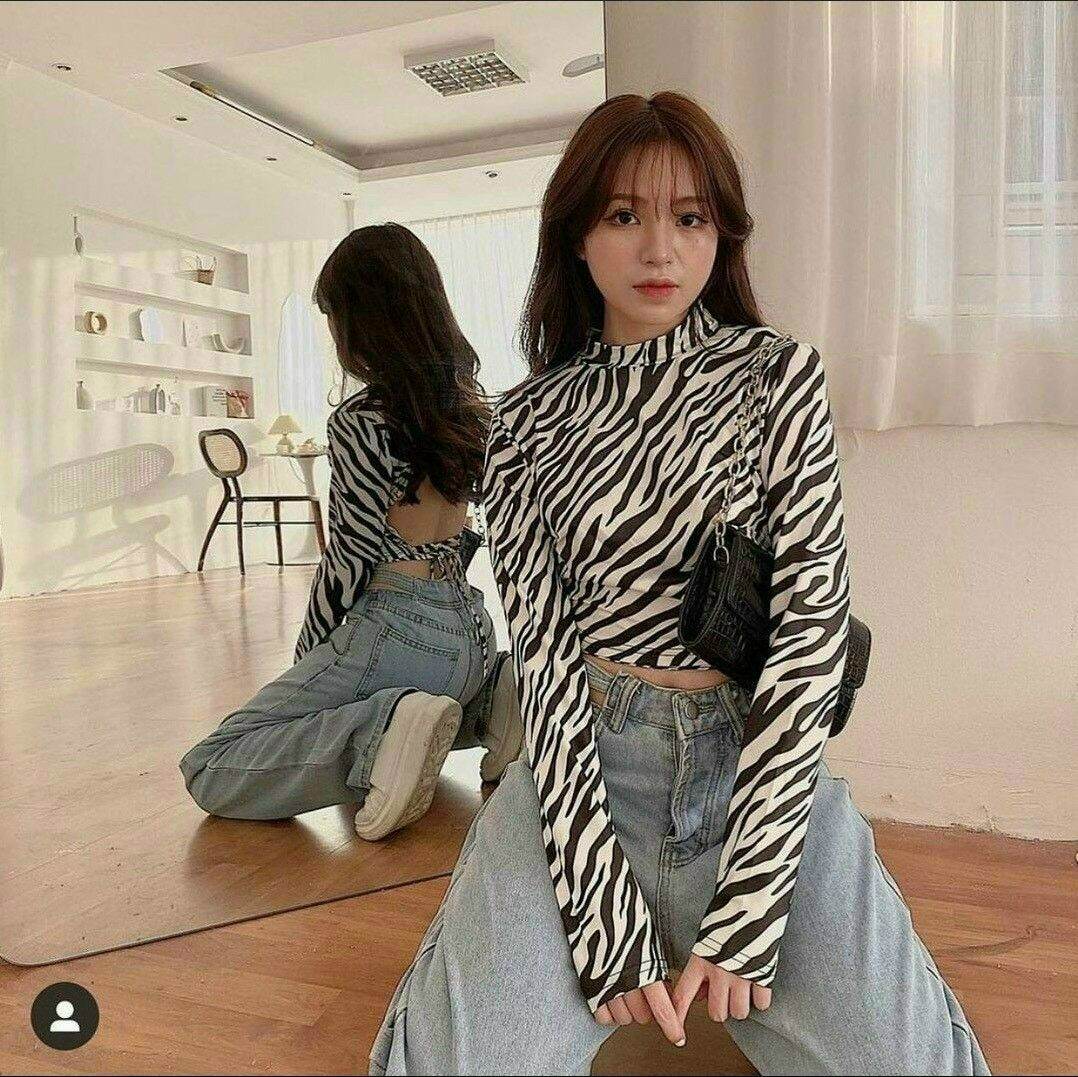 [HCM]Áo croptop tay dài hở lưng ngựa vằn