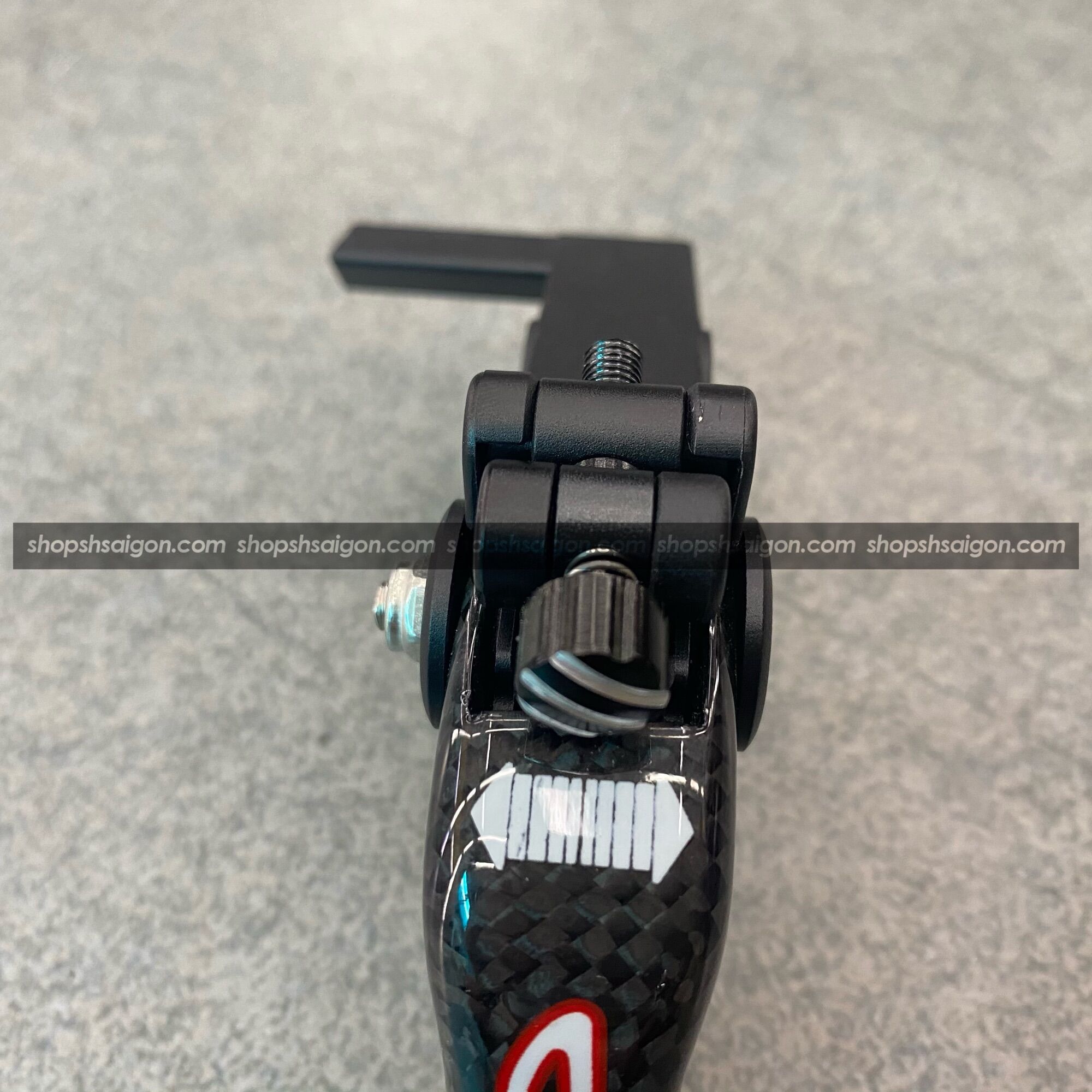 [HCM]Tay thắng C.R.G Carbon cao cấp SH 2 đĩa