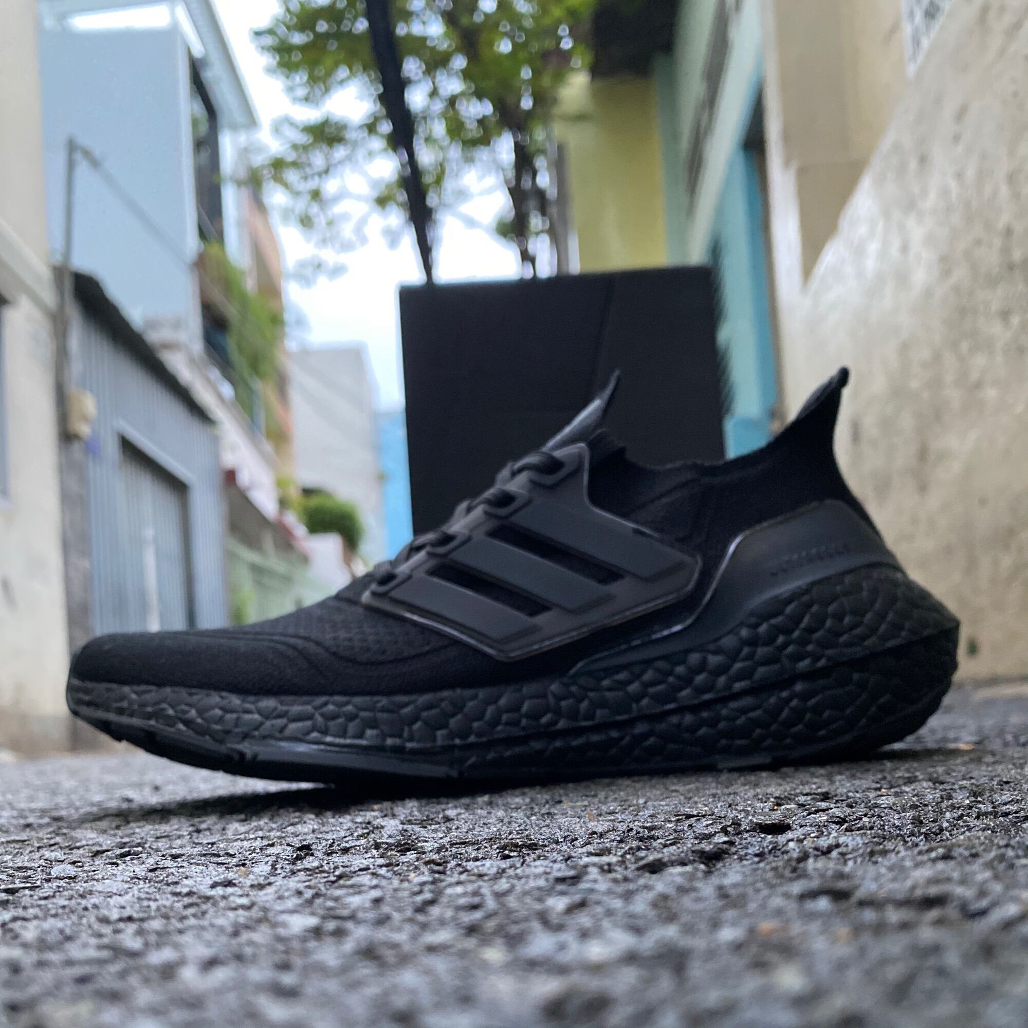 Giày thể thao ultraboost đen full nam