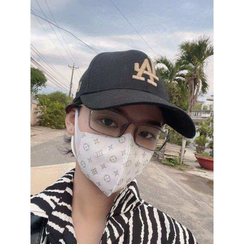 Hộp khẩu trang 3D MASK họa tiết Louis Vuitton - CHANEL