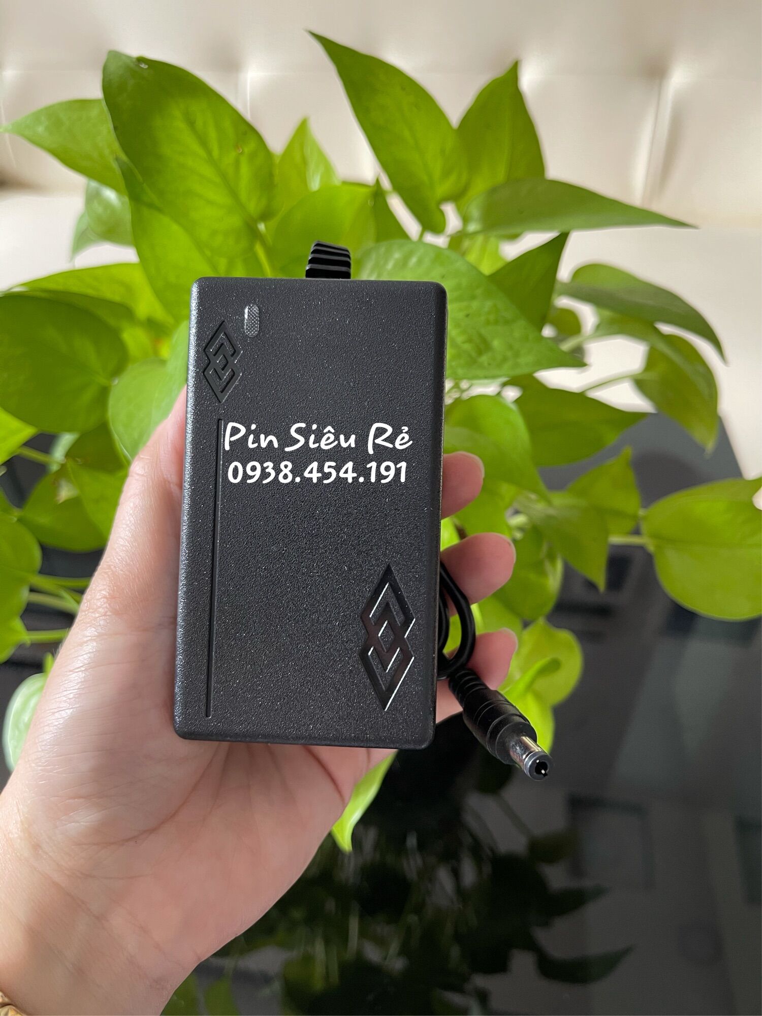 [HCM]Sạc 5S: 21V - 2A Có đèn báo đầy