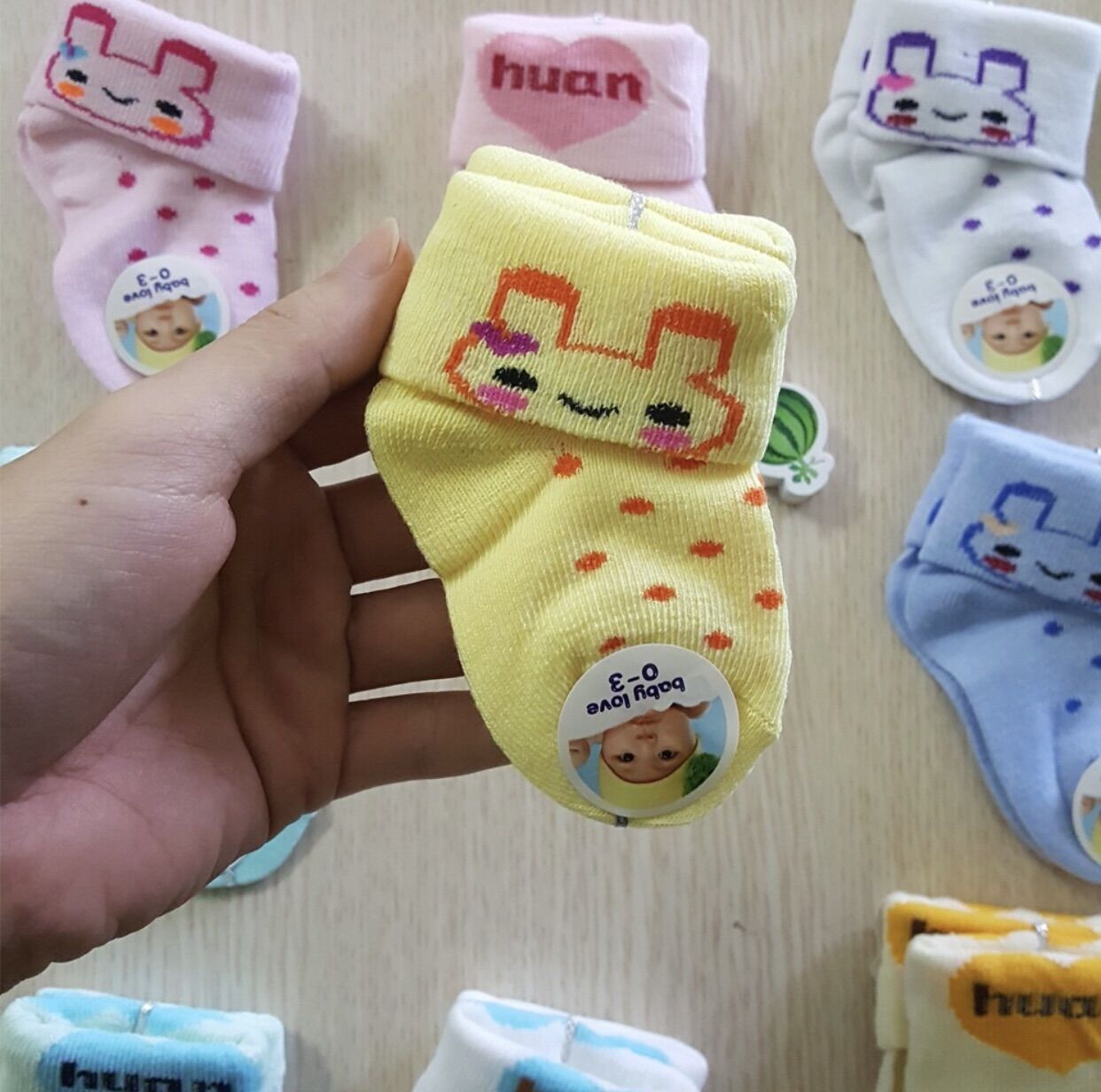 Tất len cổ bẻ mùa đông cho bé sơ sinh 0-5 tháng