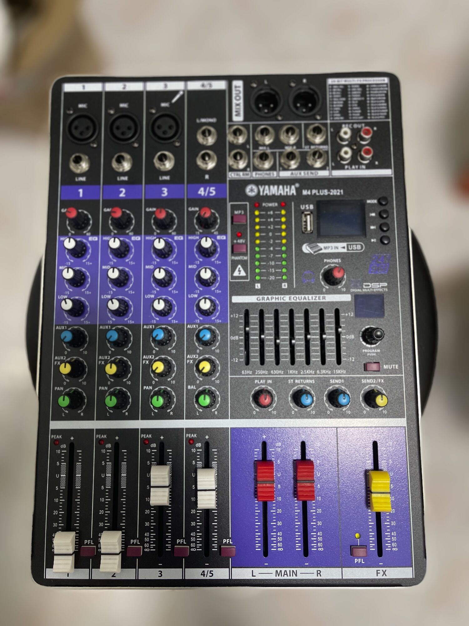 Mixer M4 plus 2021 chuyên hát karaoke và livestream