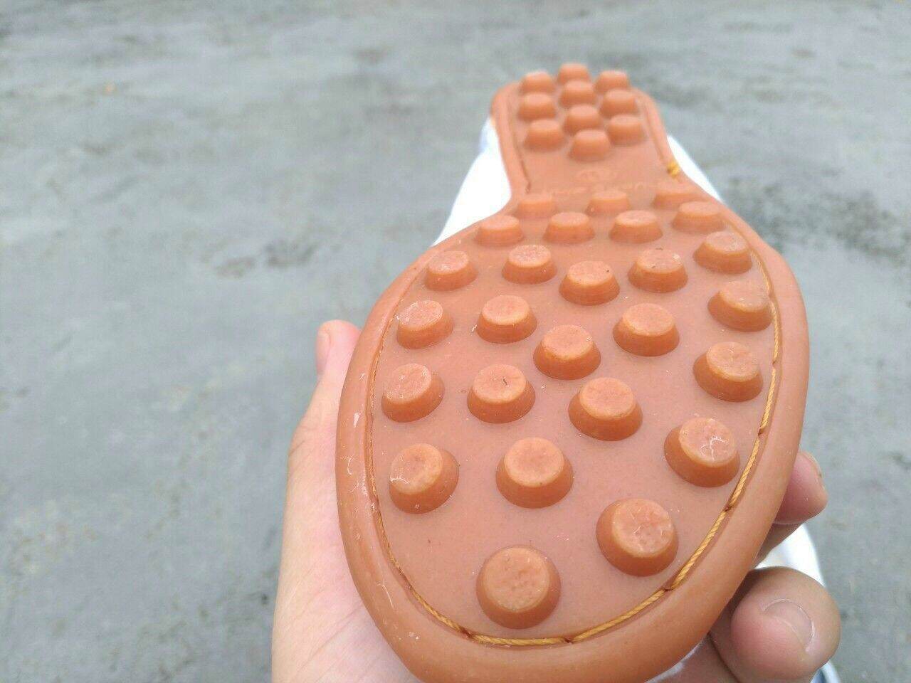 Giày bata đá bóng Thượng Đình