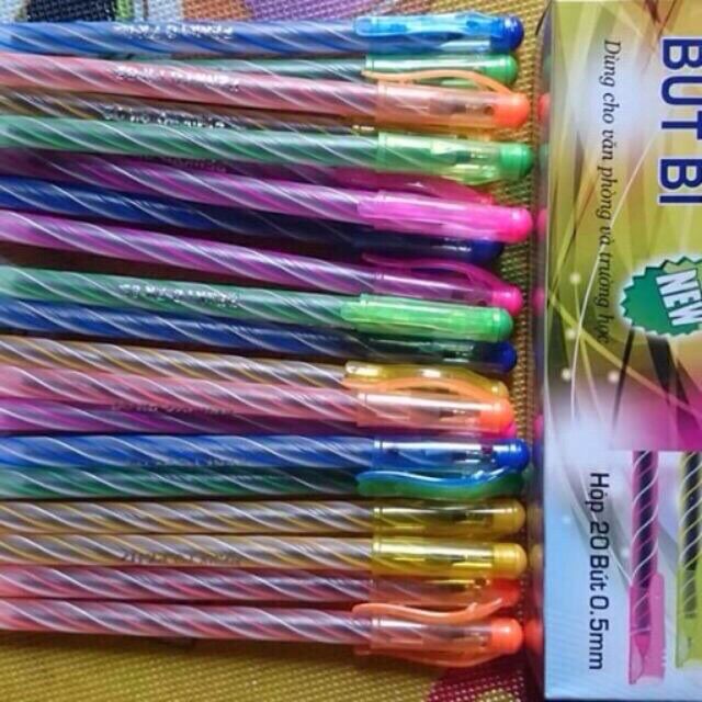 Bút nến hộp 20 chiếc