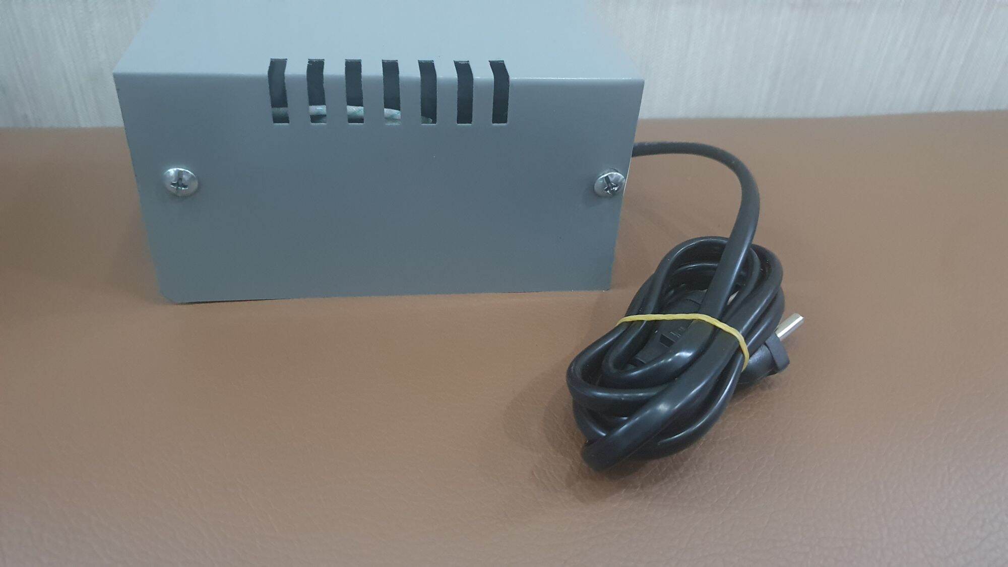 Bộ đổi nguồn 220v sang 110v  công suất 100w