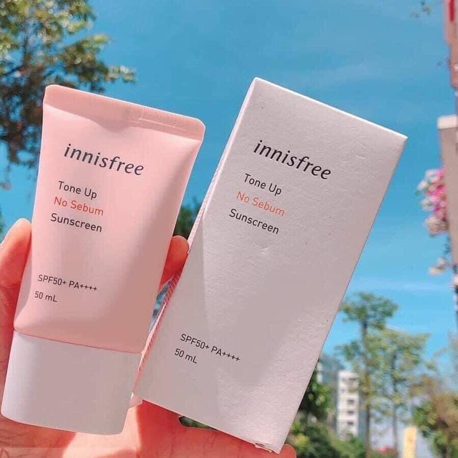 Kem Chống Nắng Kiềm Dầu Nâng Tông Da Innisfree Tone Up No Sebum 50Ml Màu Hồng Siêu Xinh