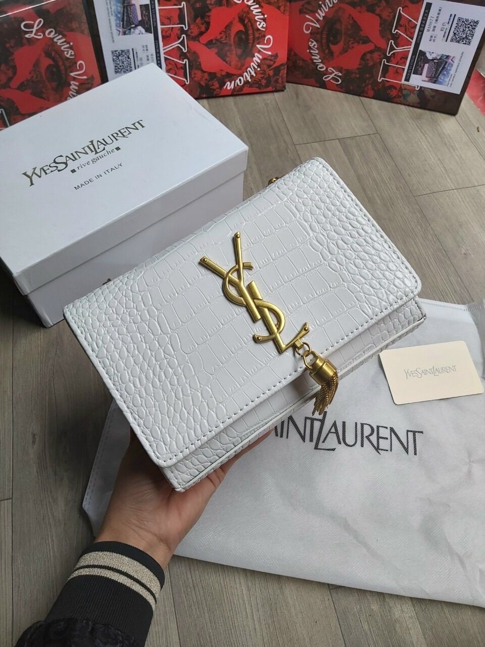 Túi cluth YSLaurent 22cm da bóng rắn, fullbox (chuẩn hàng đẹp)