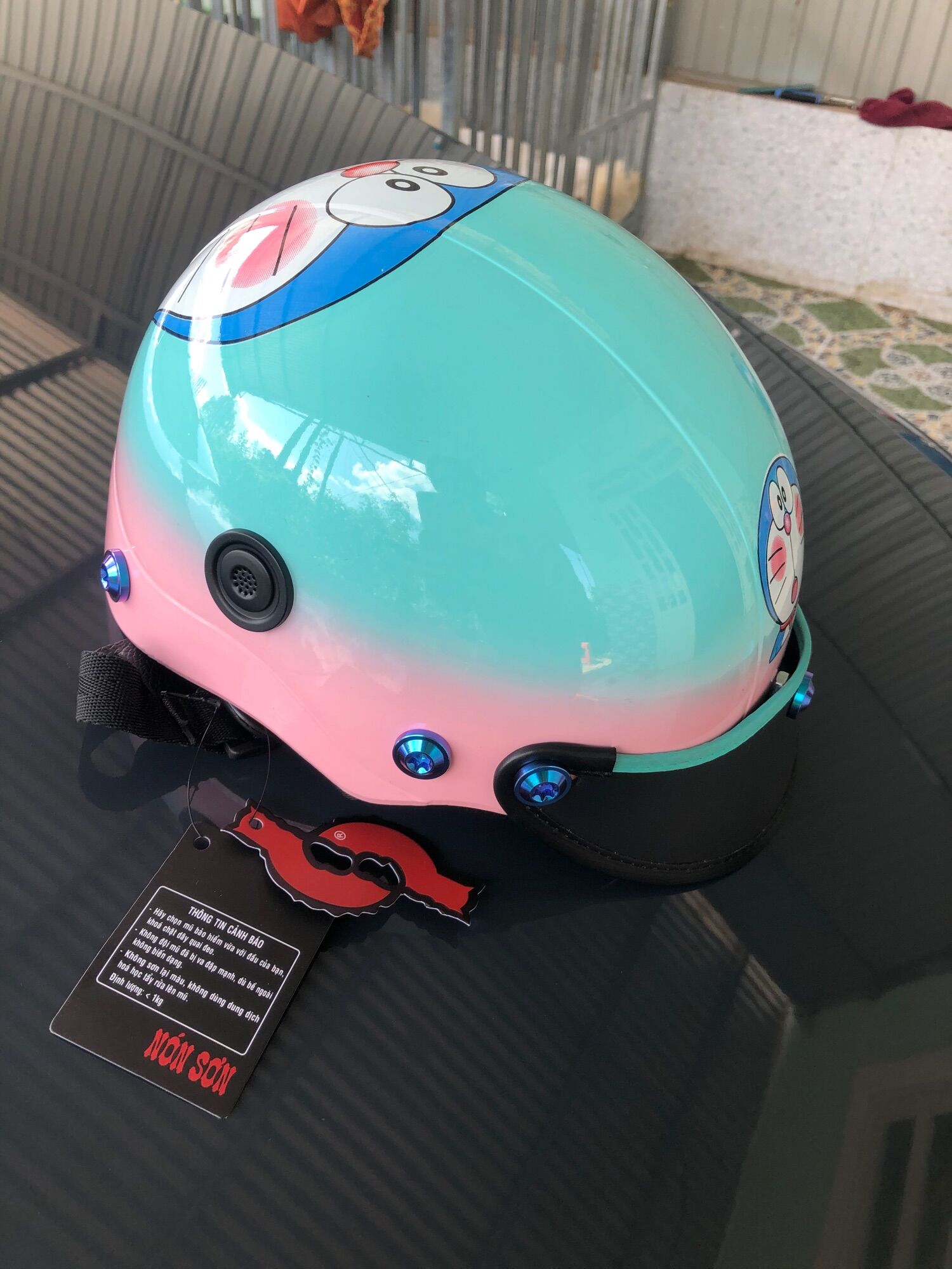 Nón doraemon gắn 7 ốc titan. Đc xem hàng