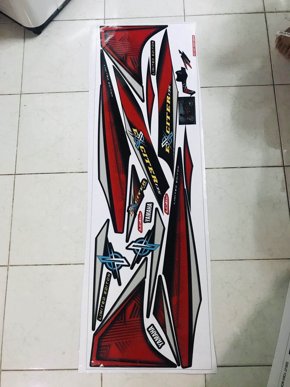 Tem rời exciter 2010 dán xe đen