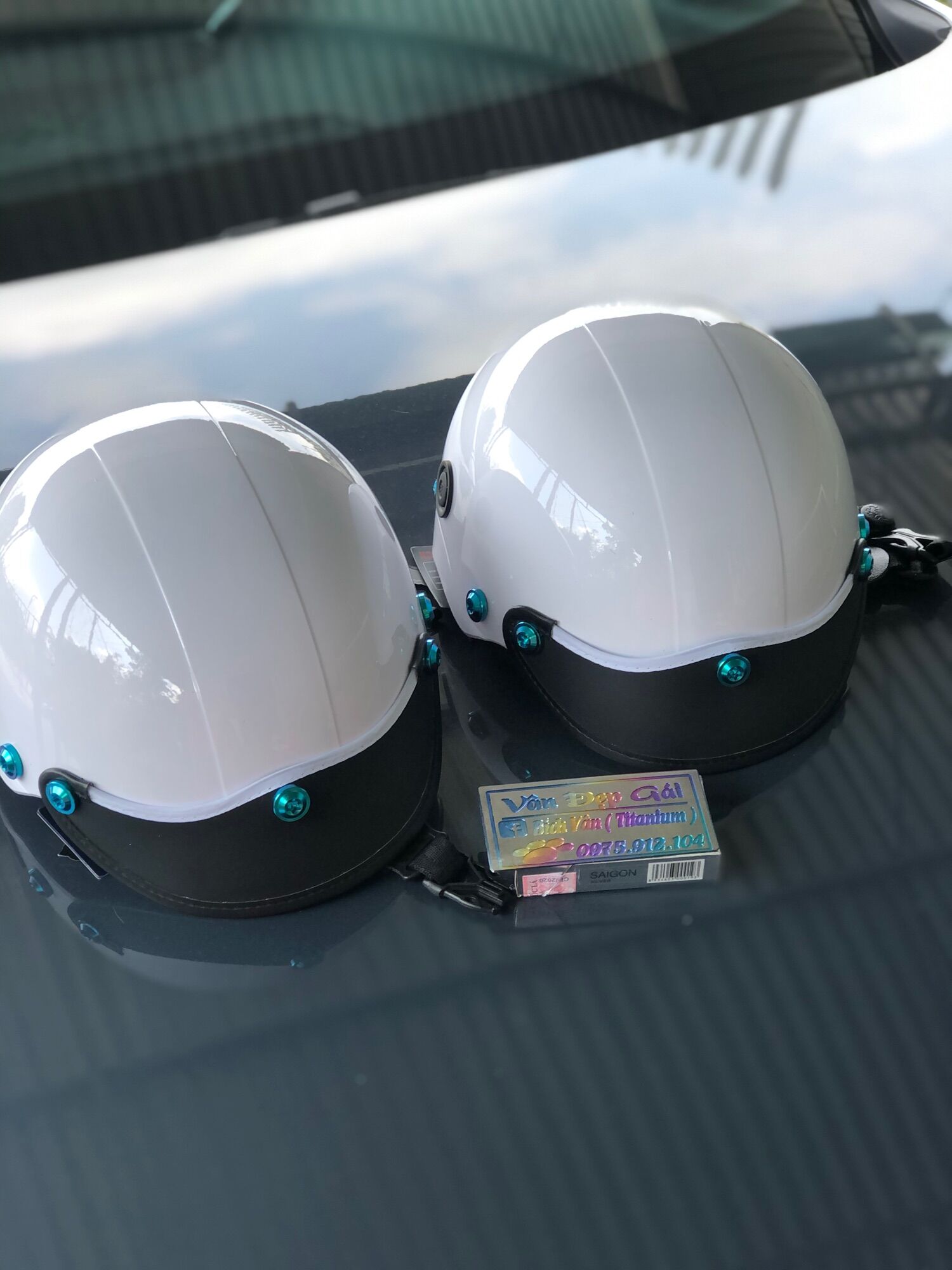 Nón bảo hiểm gắn full ốc titan